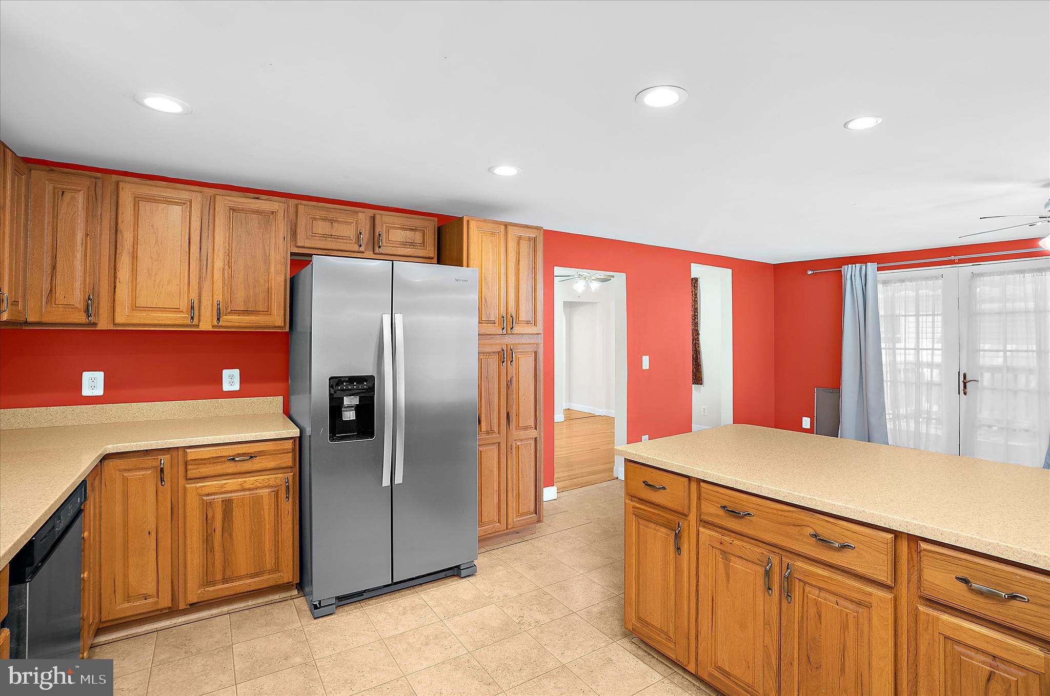 ARUNDEL GARDENS - Residential