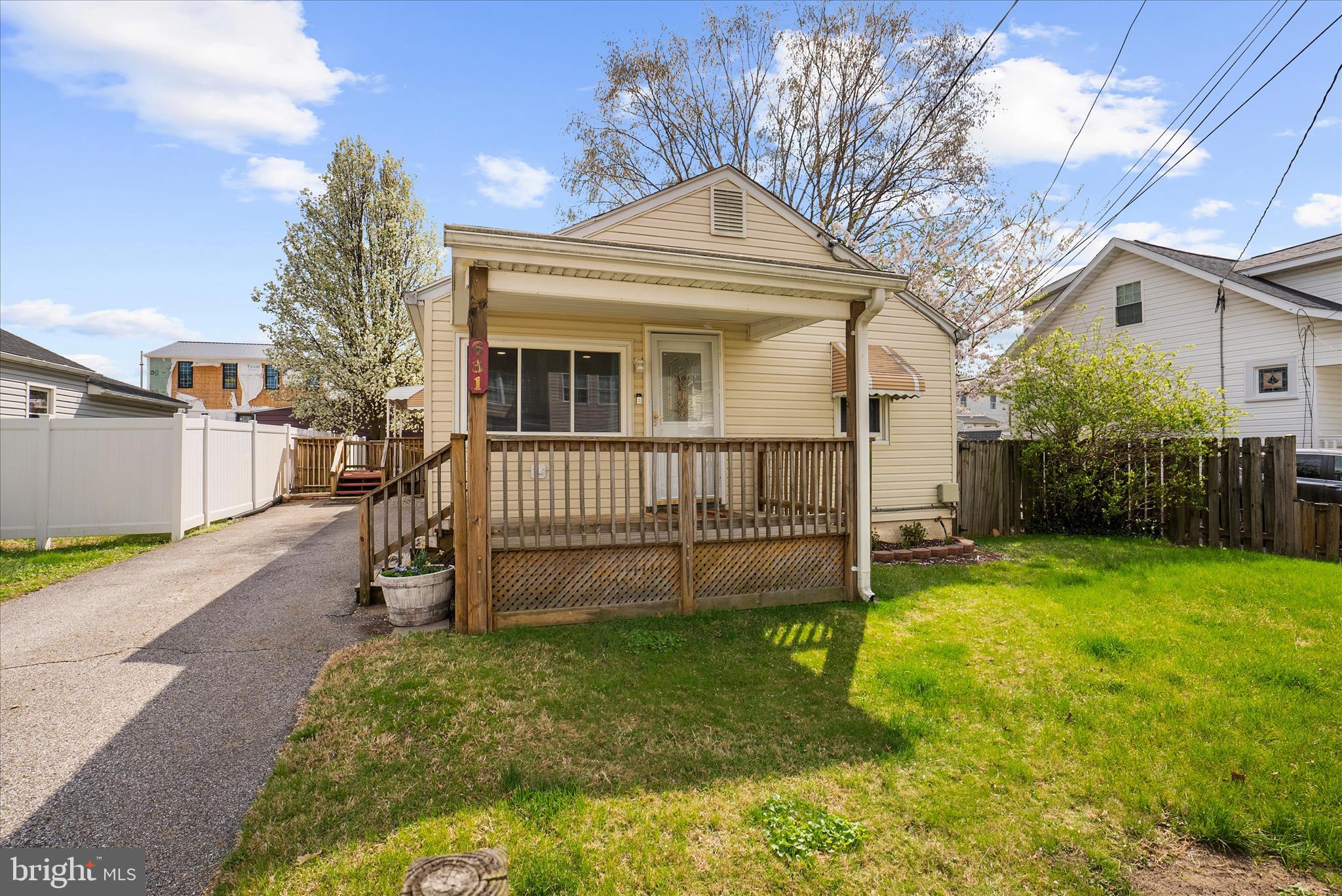 ARUNDEL GARDENS - Residential