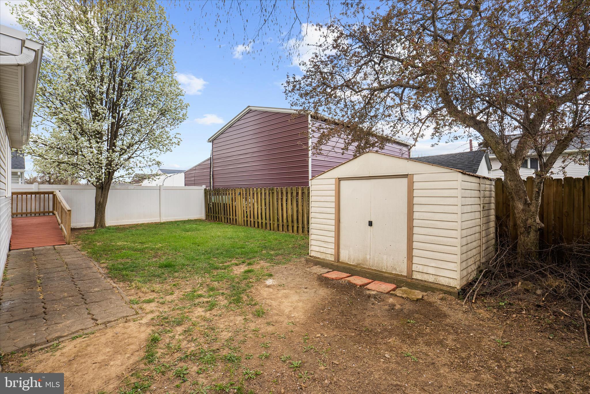 ARUNDEL GARDENS - Residential