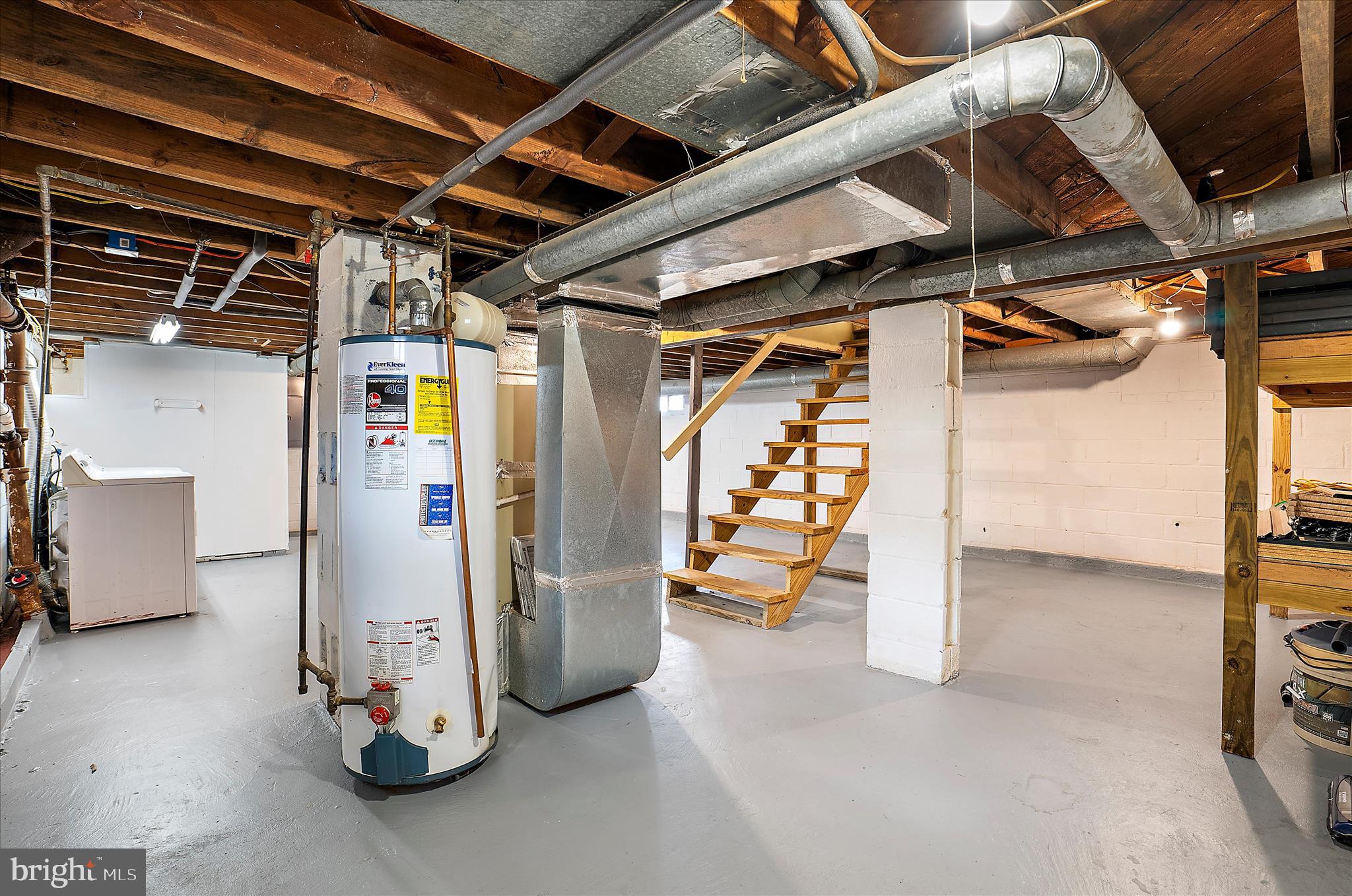 ARUNDEL GARDENS - Residential