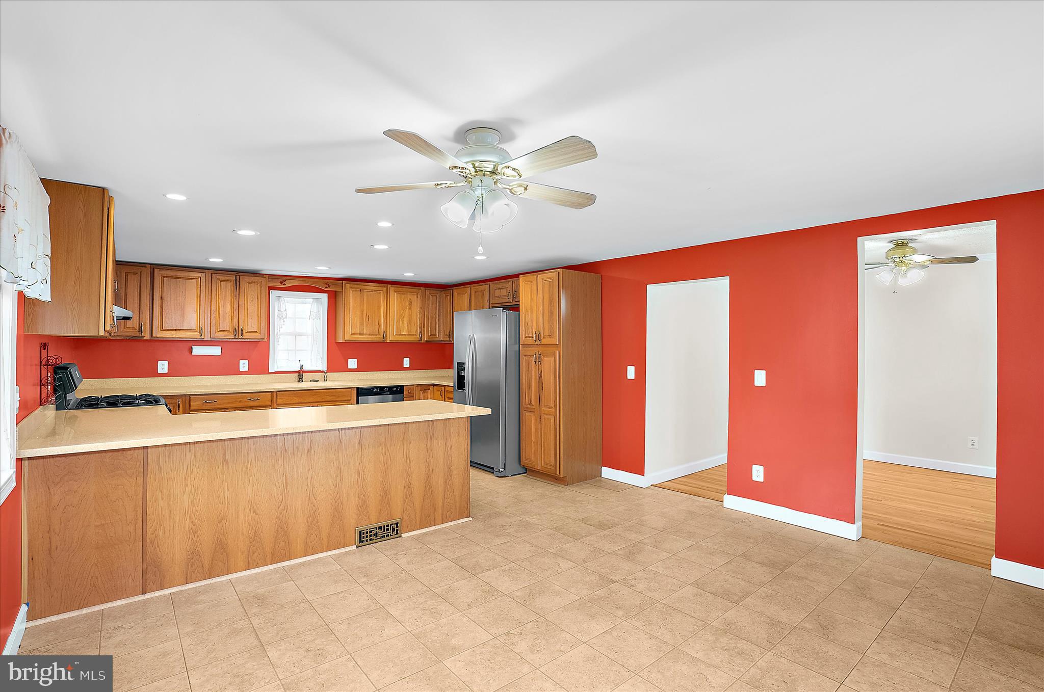 ARUNDEL GARDENS - Residential