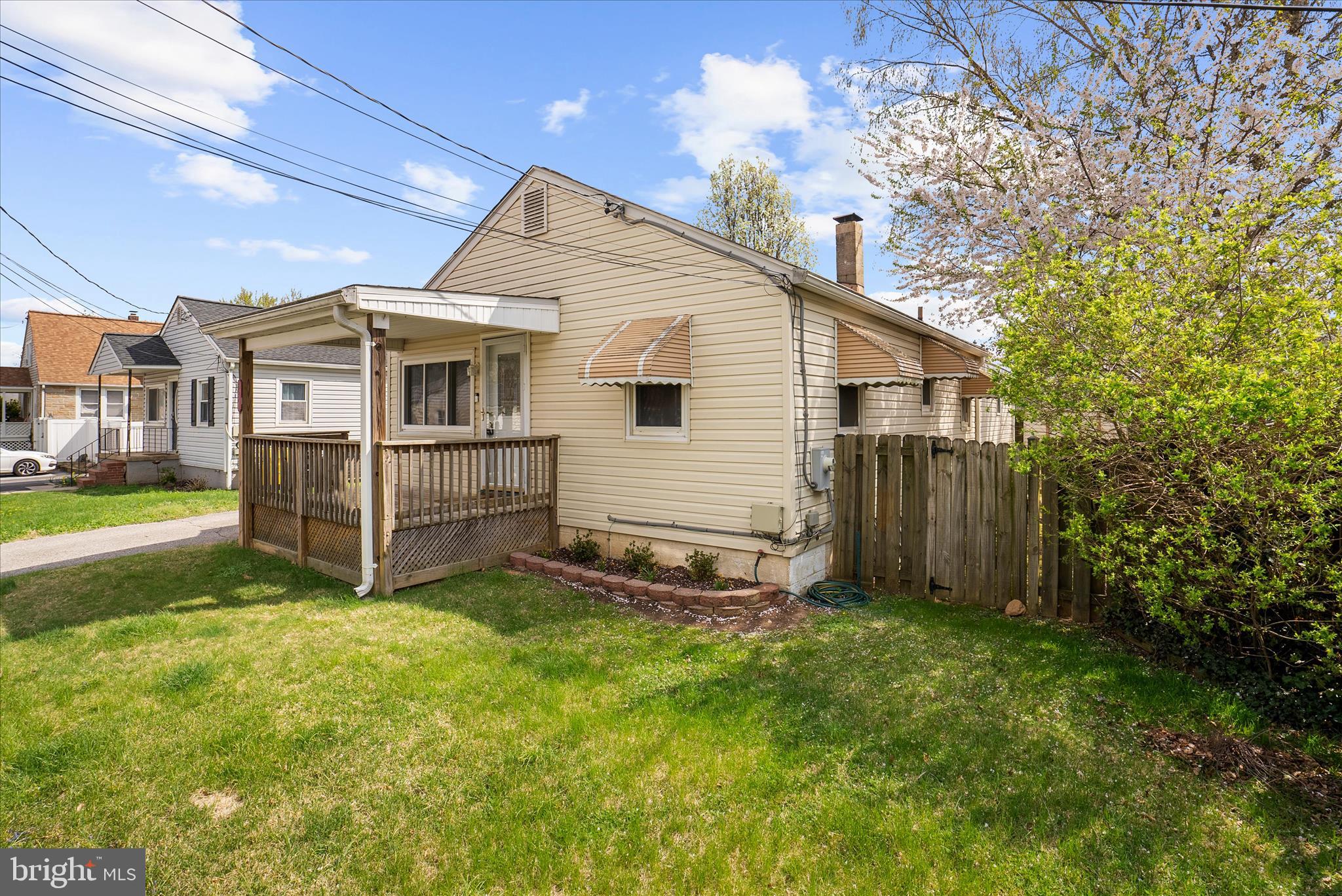 ARUNDEL GARDENS - Residential