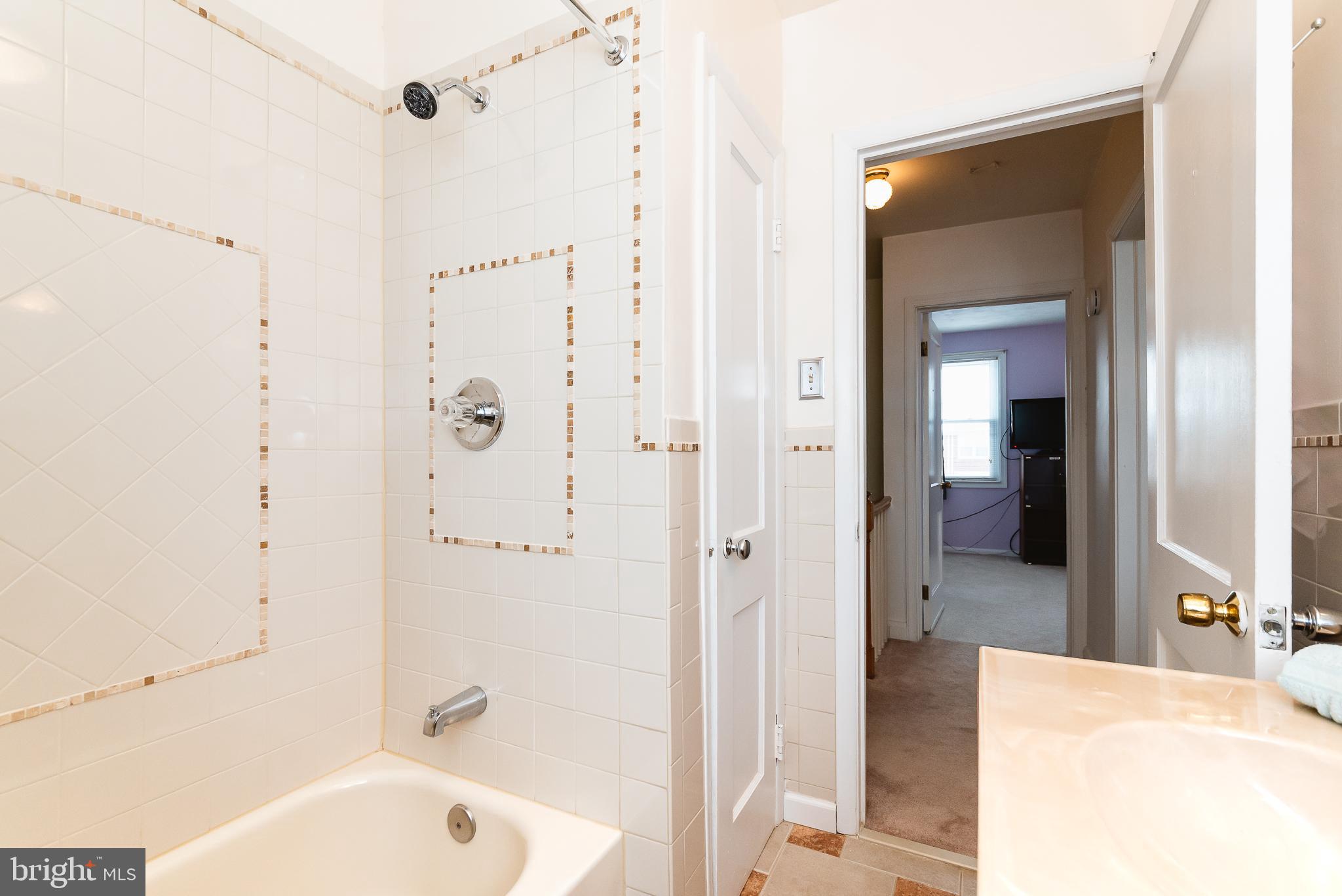 WILTSHIRE - Residential