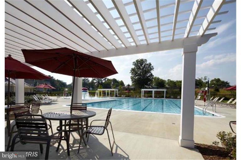 VILLAGE AT WOODSTREAM - Residential Lease