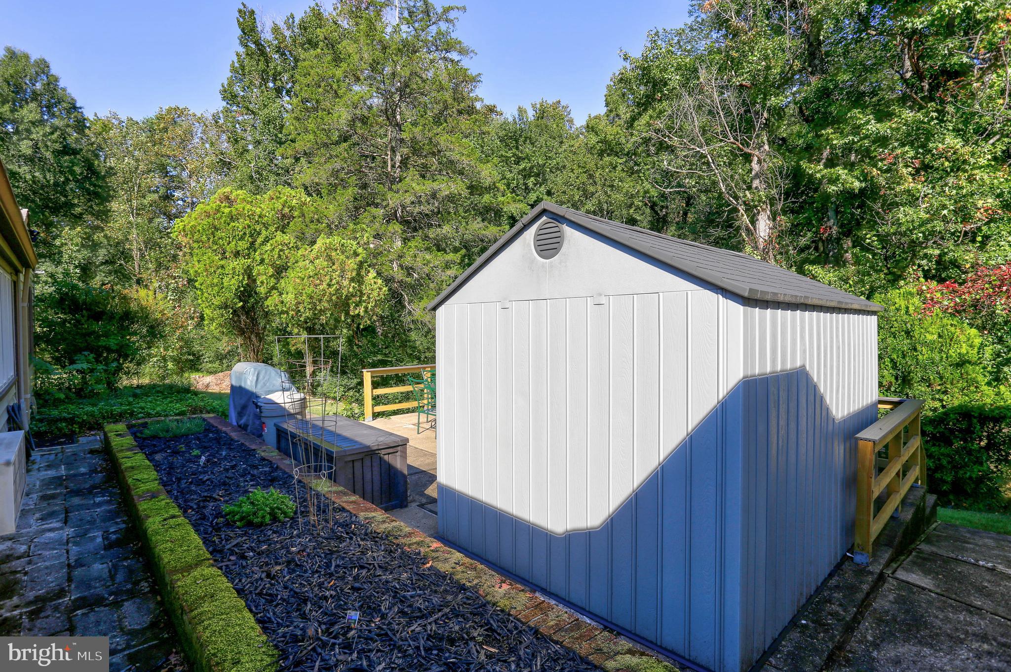 MONTPELIER - Residential