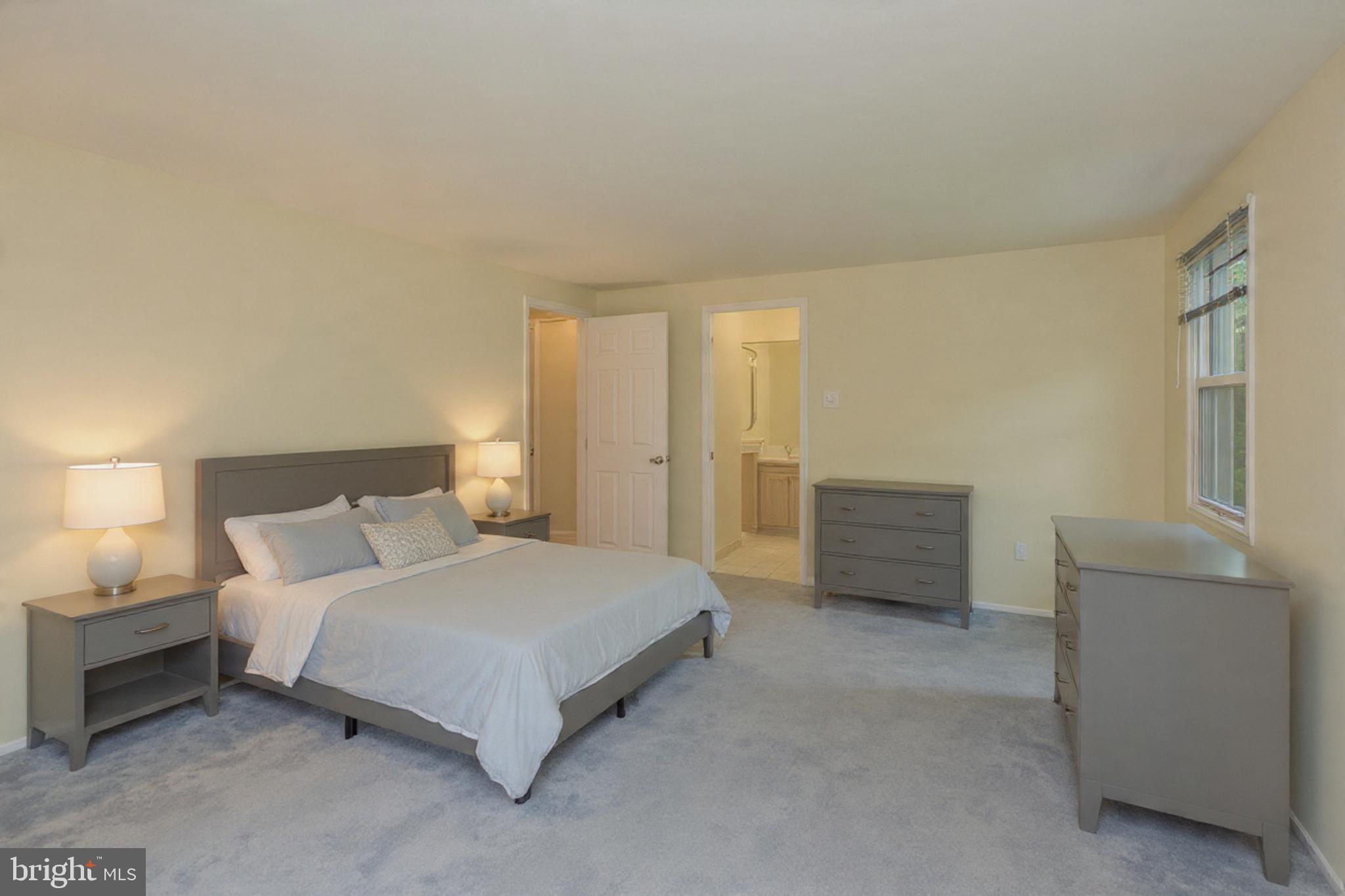 MONTPELIER - Residential