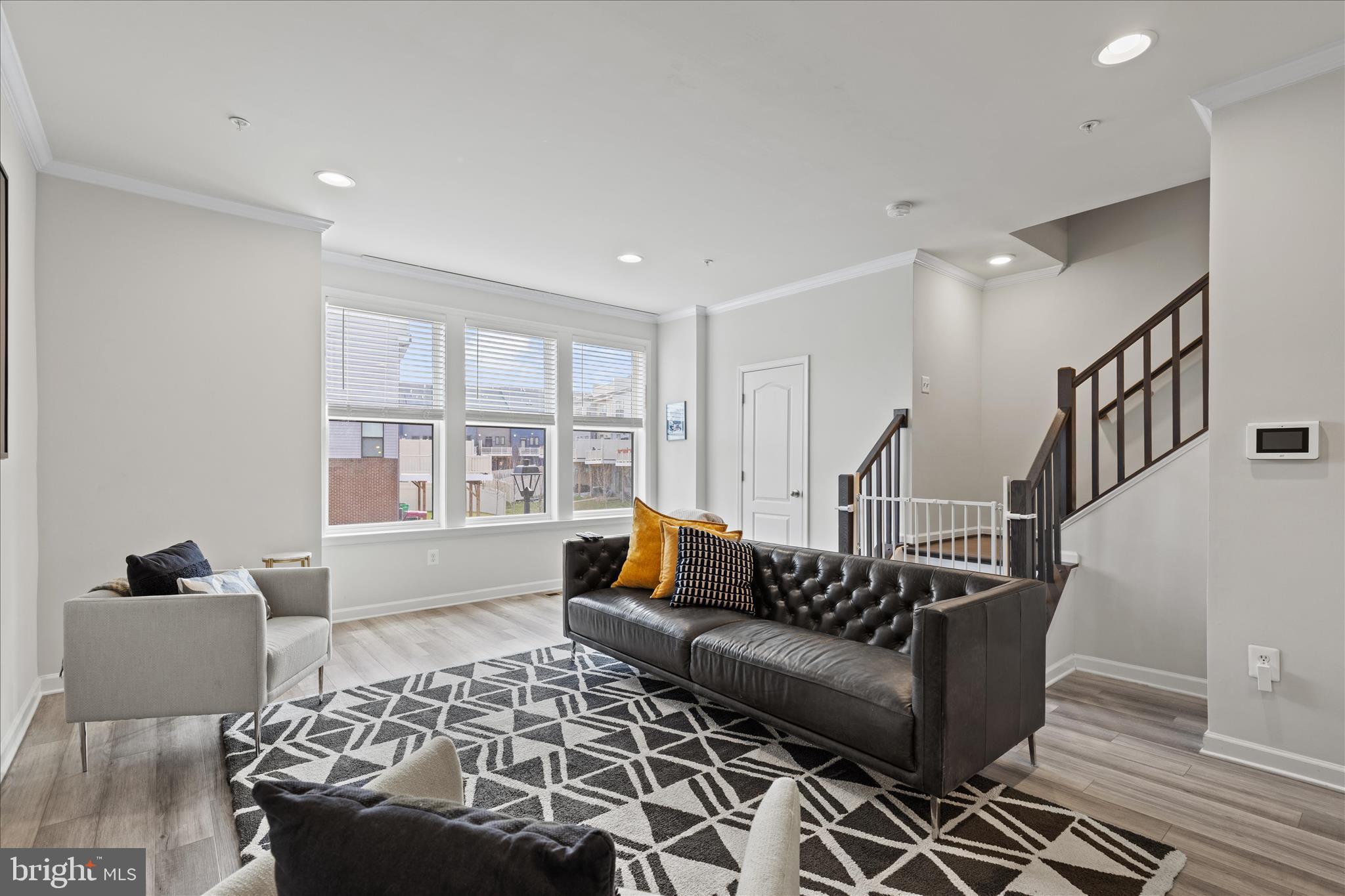 VISTA GARDENS - Residential