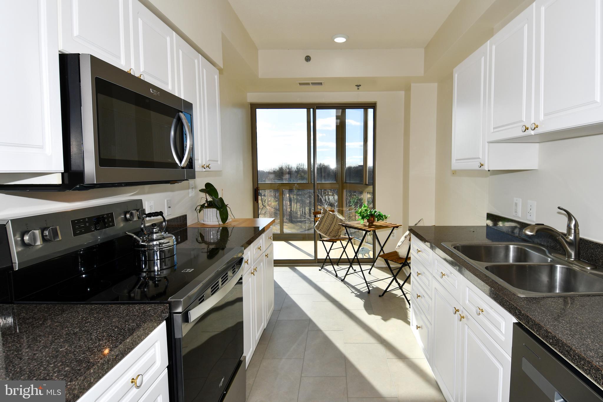 OVERLOOK AT LEISURE WORLD - Residential
