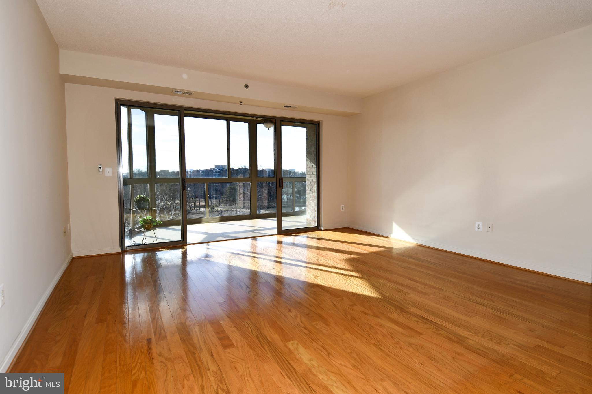 OVERLOOK AT LEISURE WORLD - Residential