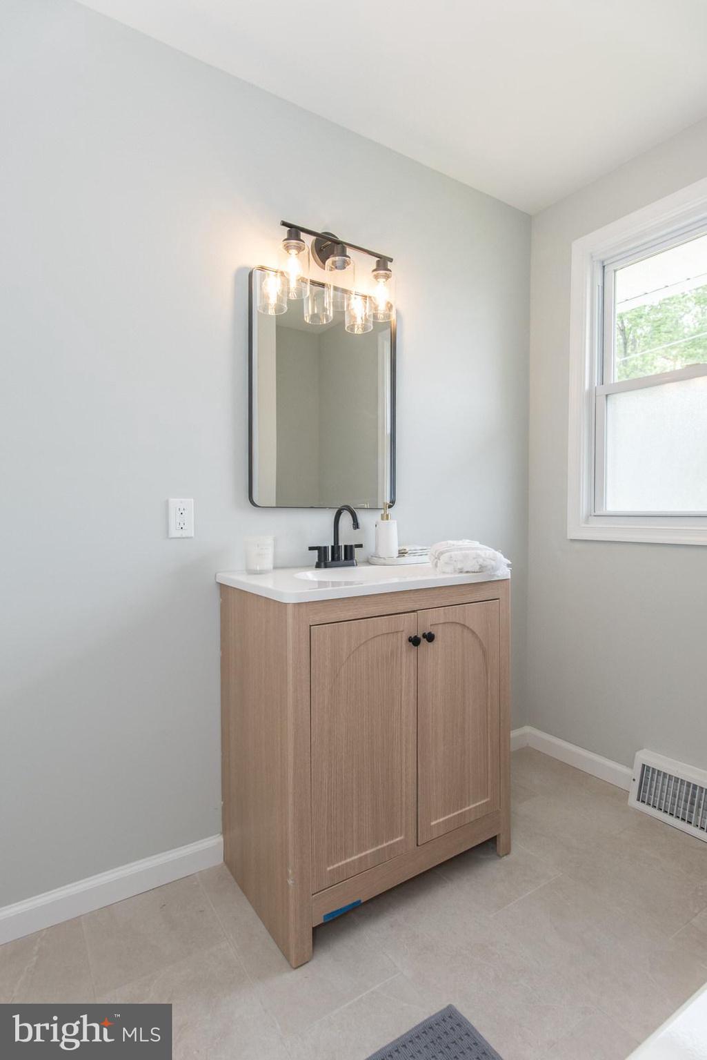 FOX CHASE - Residential