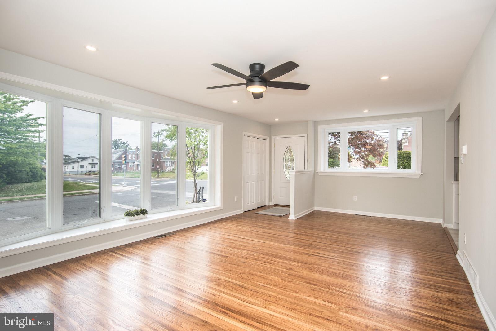 FOX CHASE - Residential