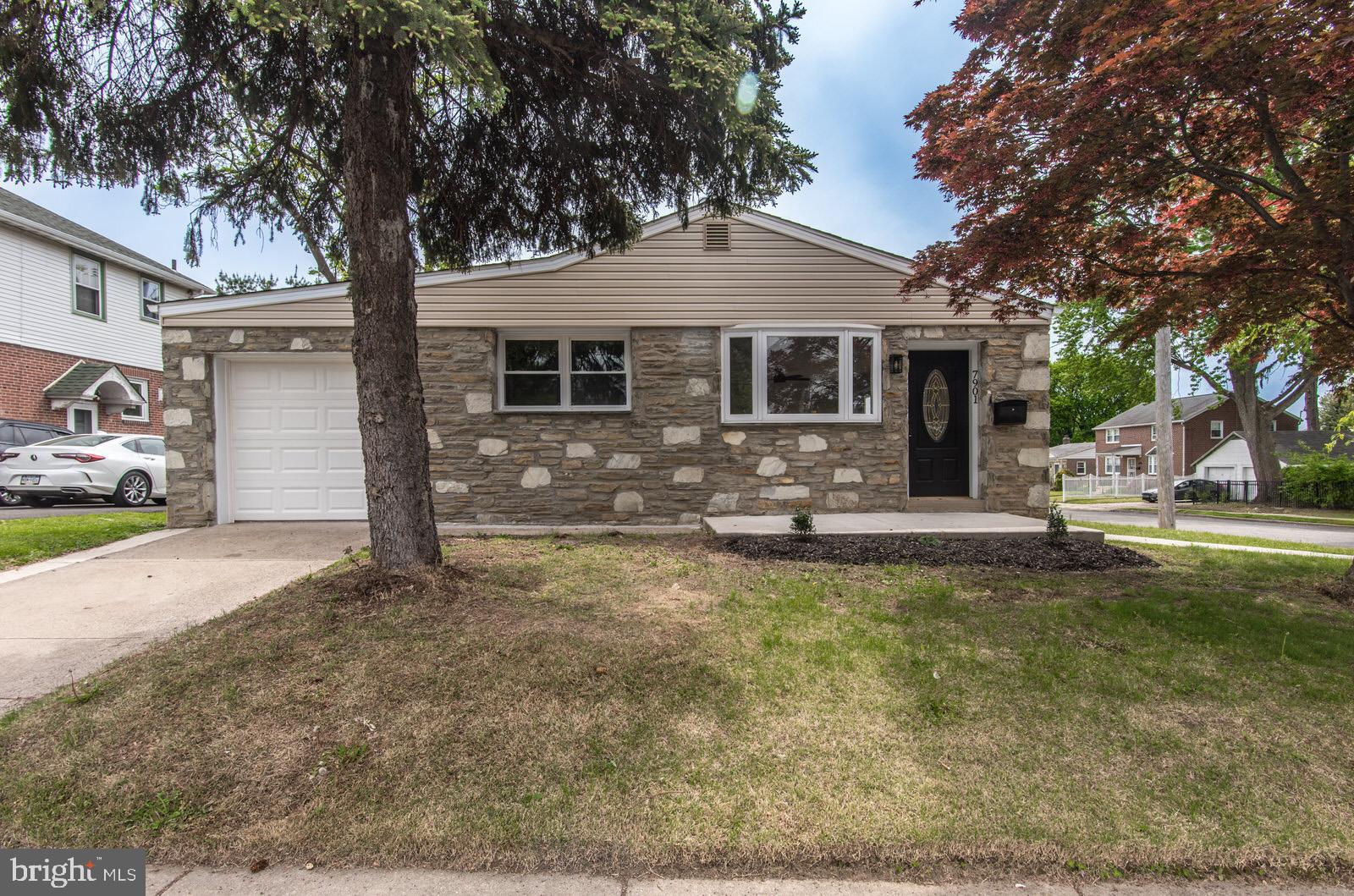 FOX CHASE - Residential