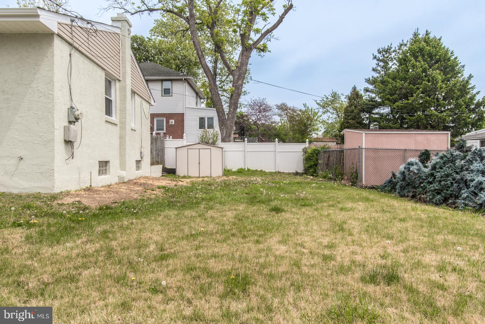 FOX CHASE - Residential