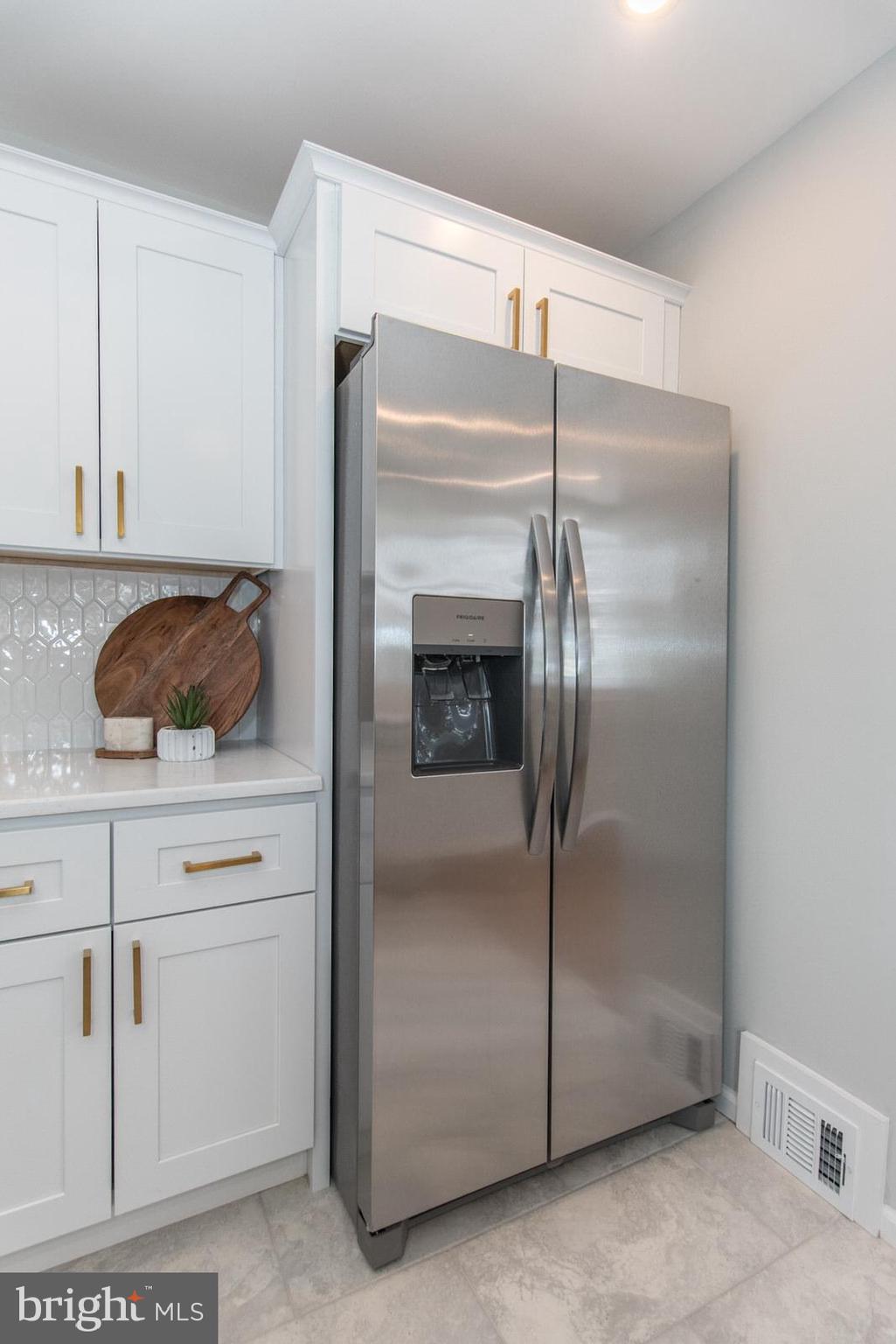 FOX CHASE - Residential