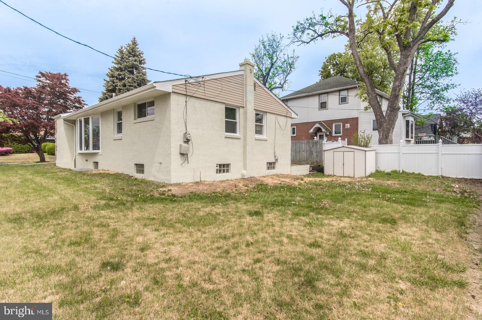 FOX CHASE - Residential