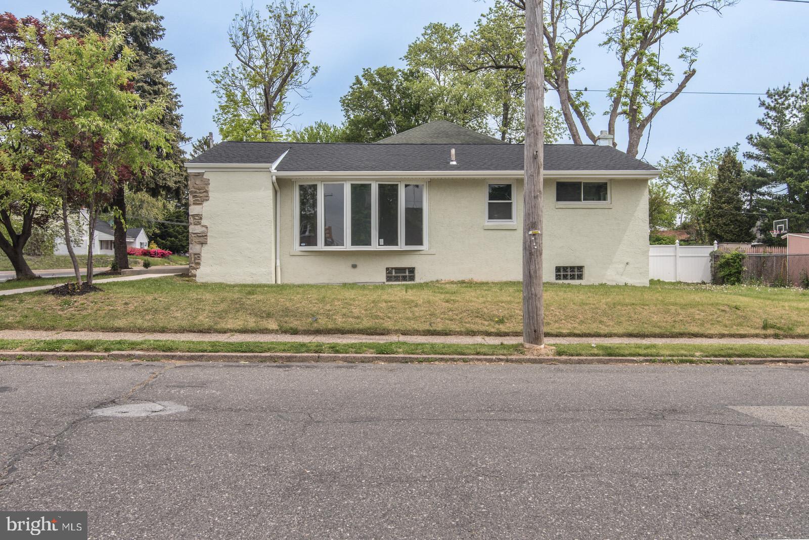 FOX CHASE - Residential