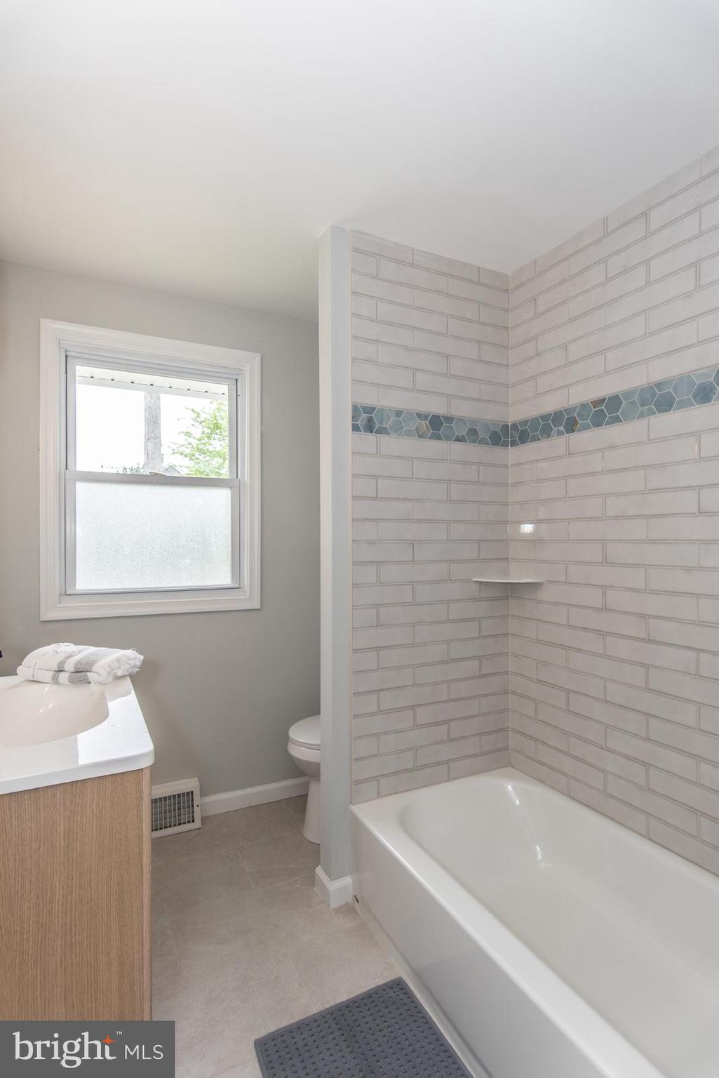 FOX CHASE - Residential