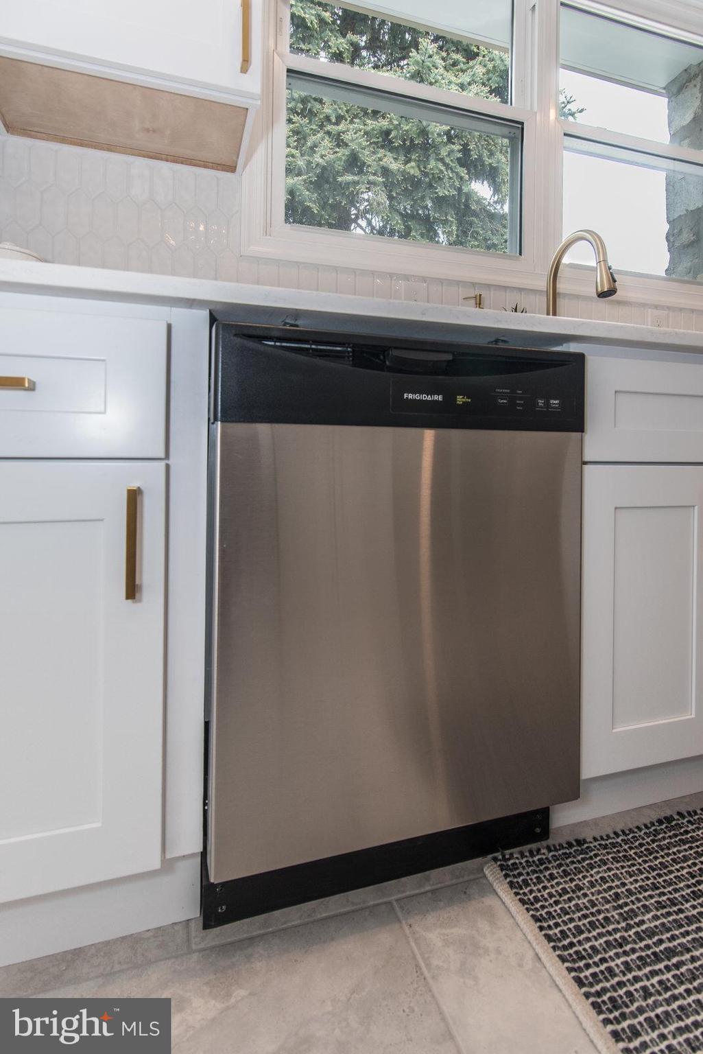 FOX CHASE - Residential