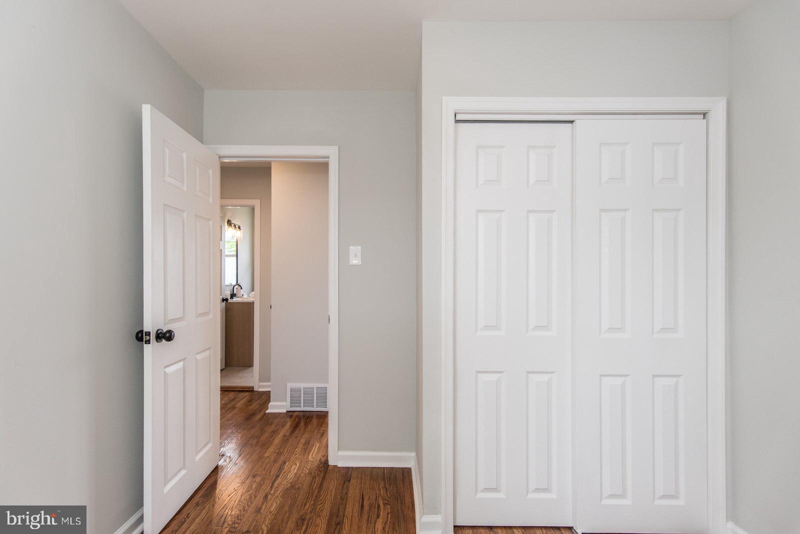 FOX CHASE - Residential