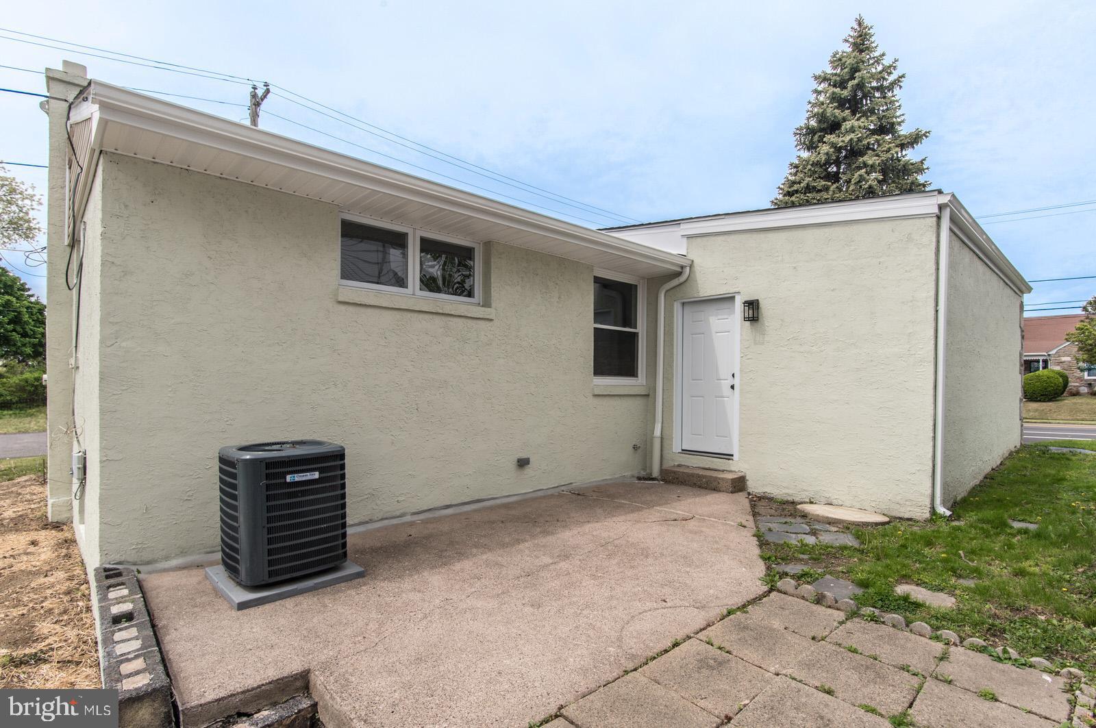 FOX CHASE - Residential