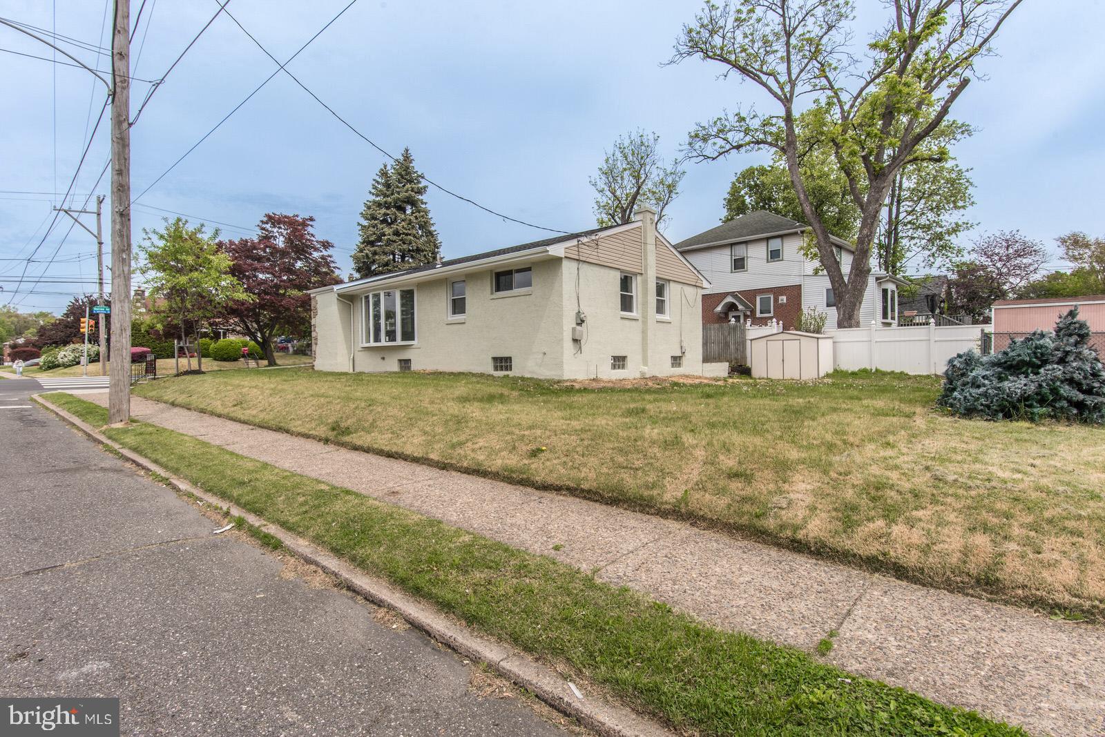 FOX CHASE - Residential