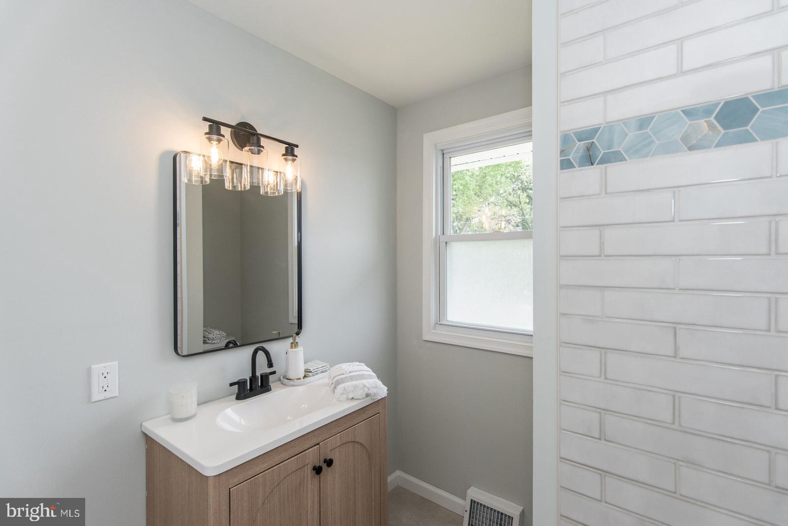 FOX CHASE - Residential
