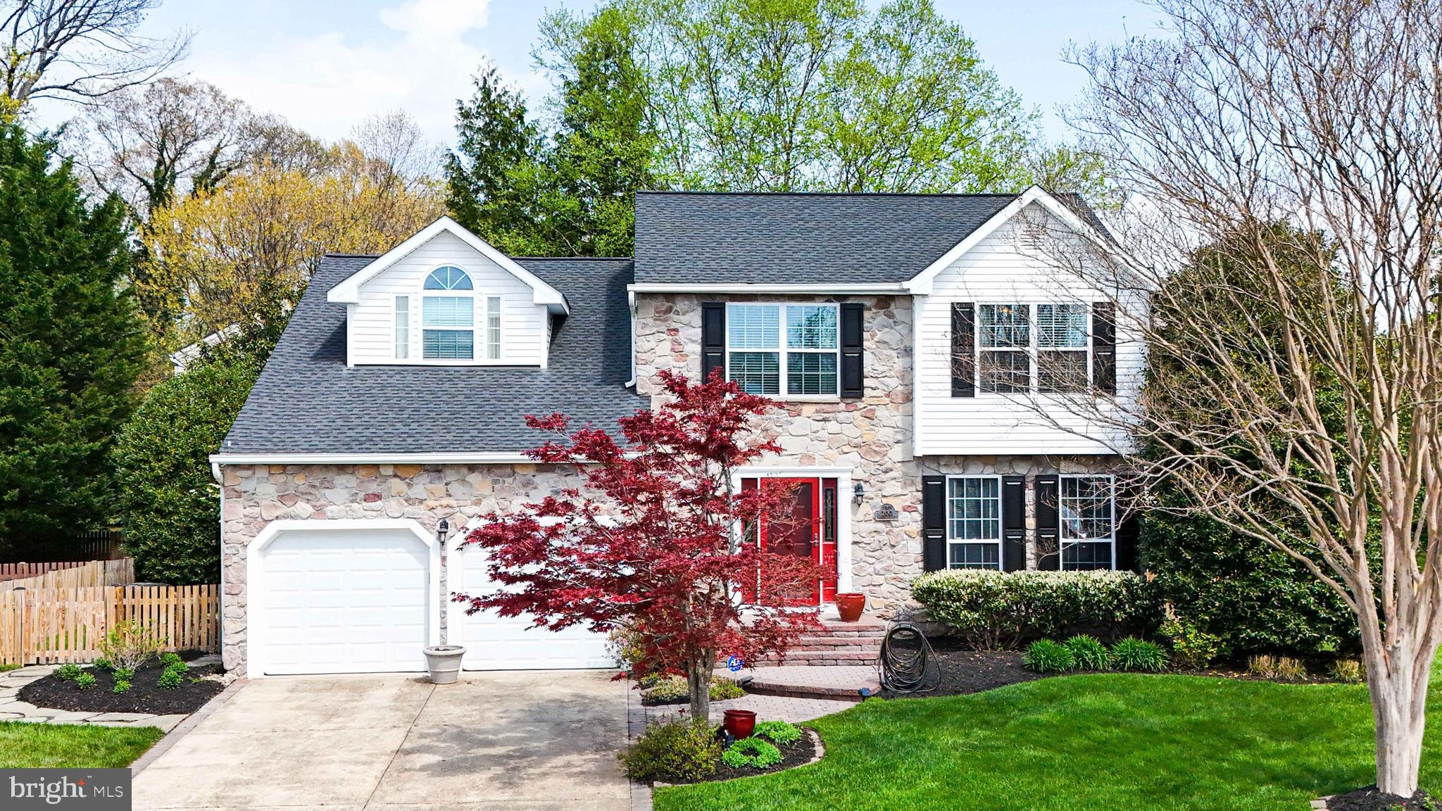 SEVEN OAKS - Residential