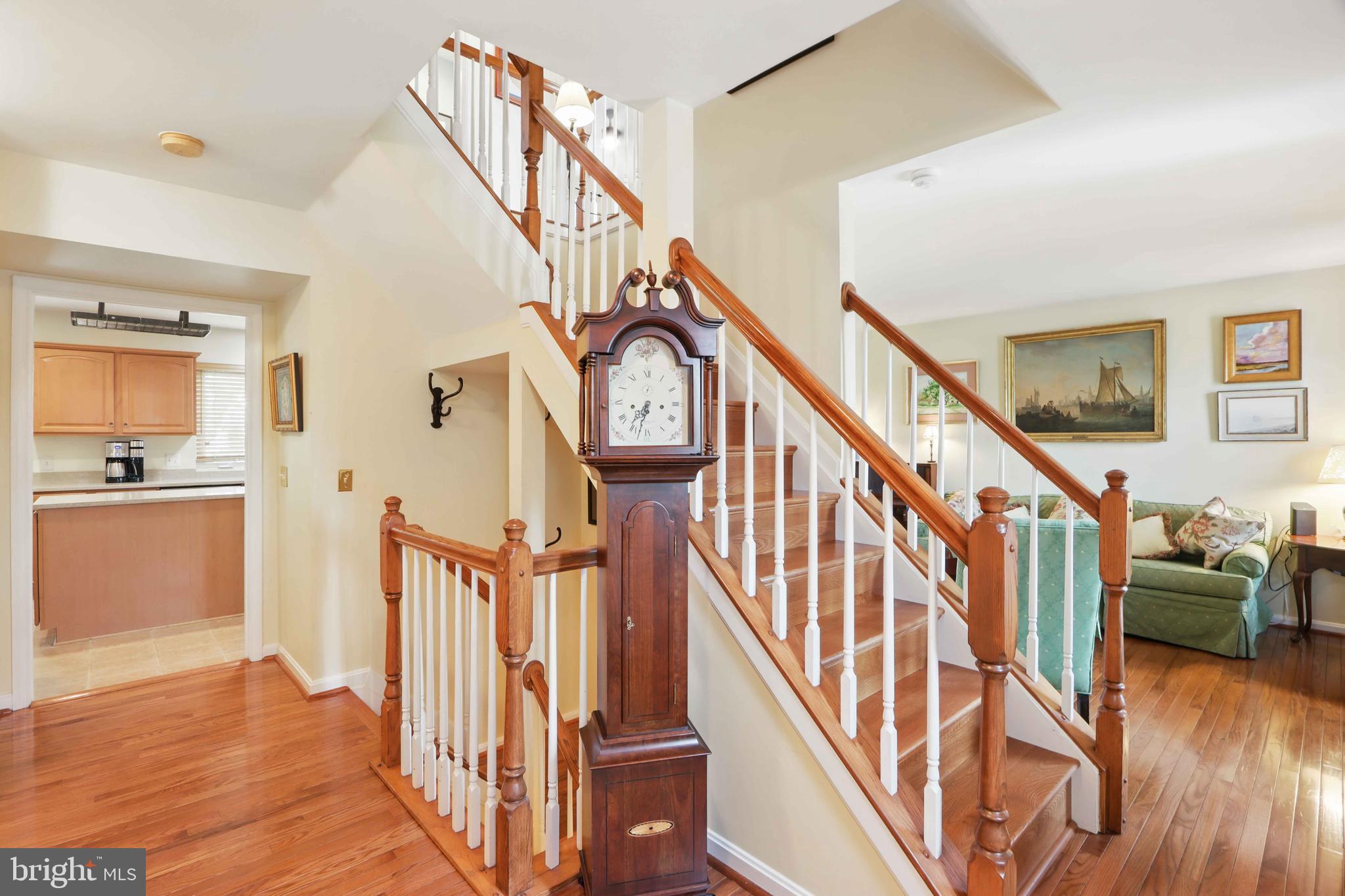 SEVEN OAKS - Residential