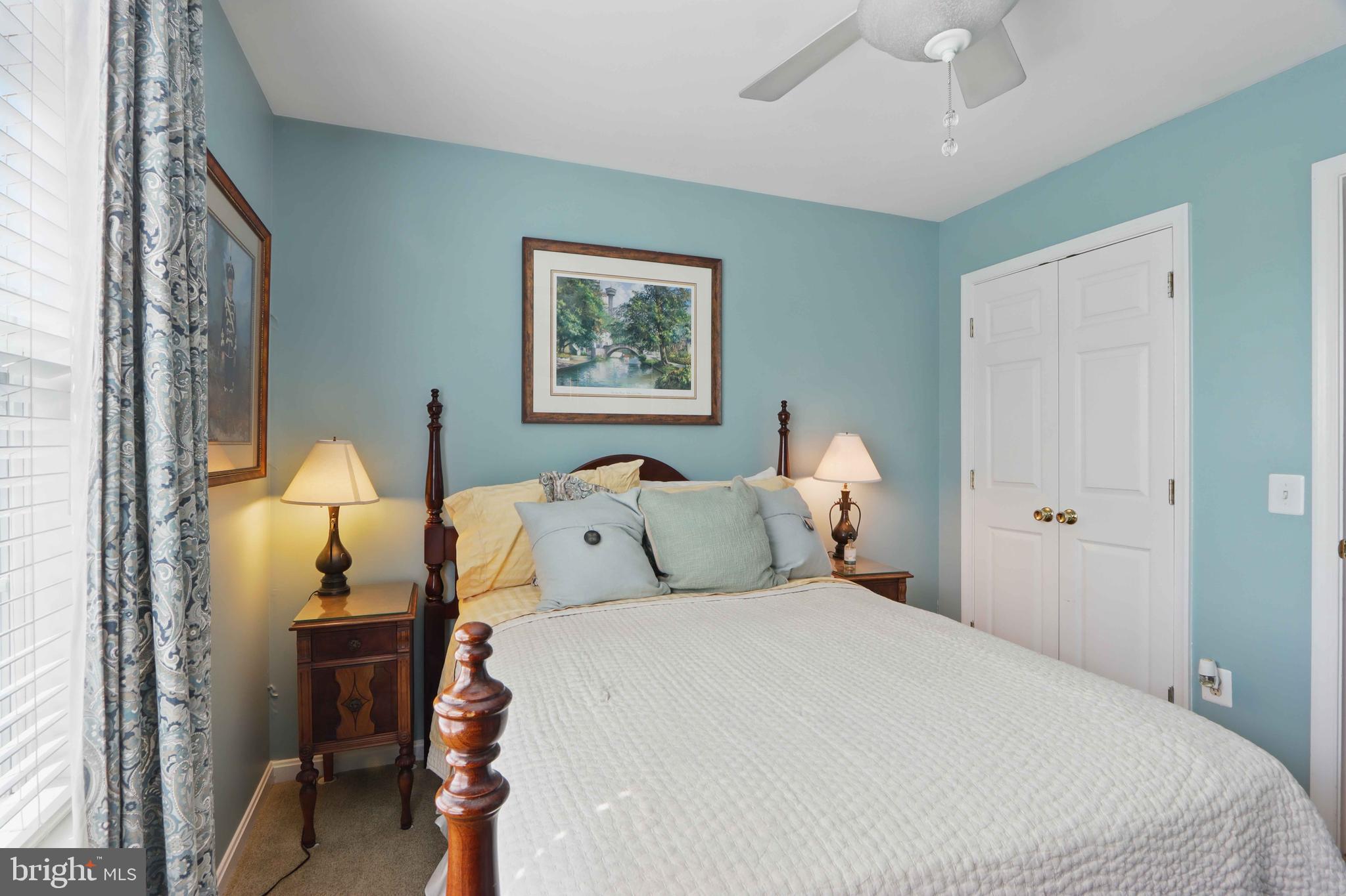 SEVEN OAKS - Residential