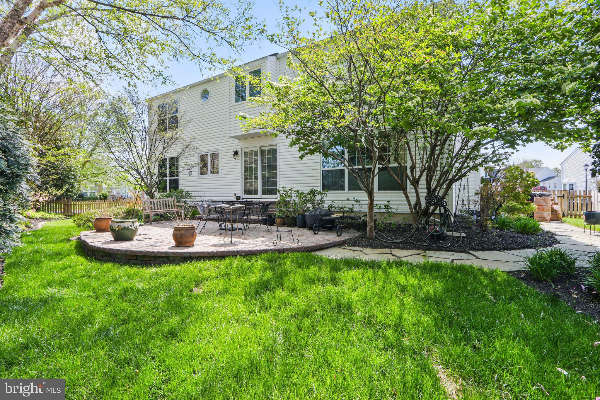 SEVEN OAKS - Residential