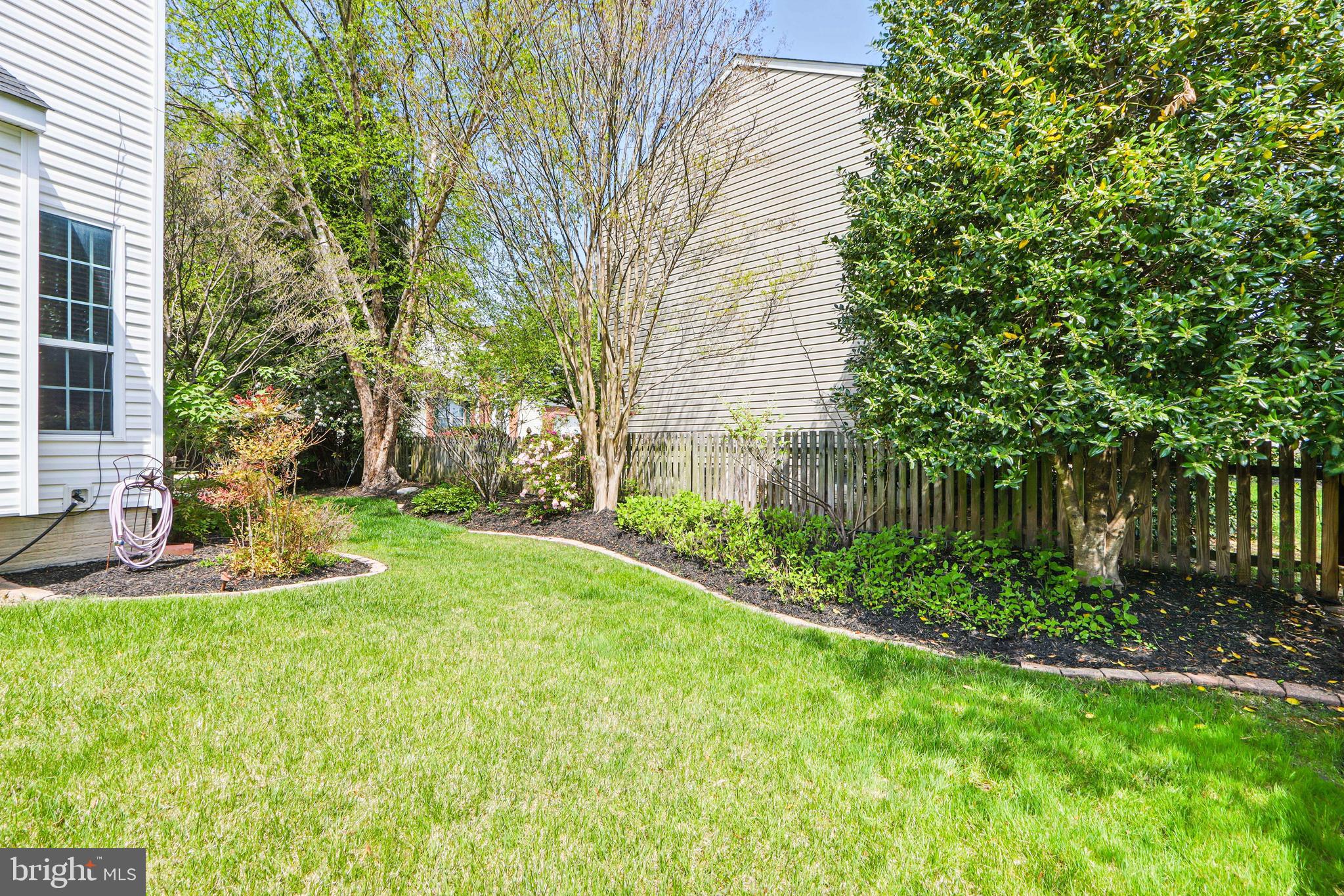 SEVEN OAKS - Residential