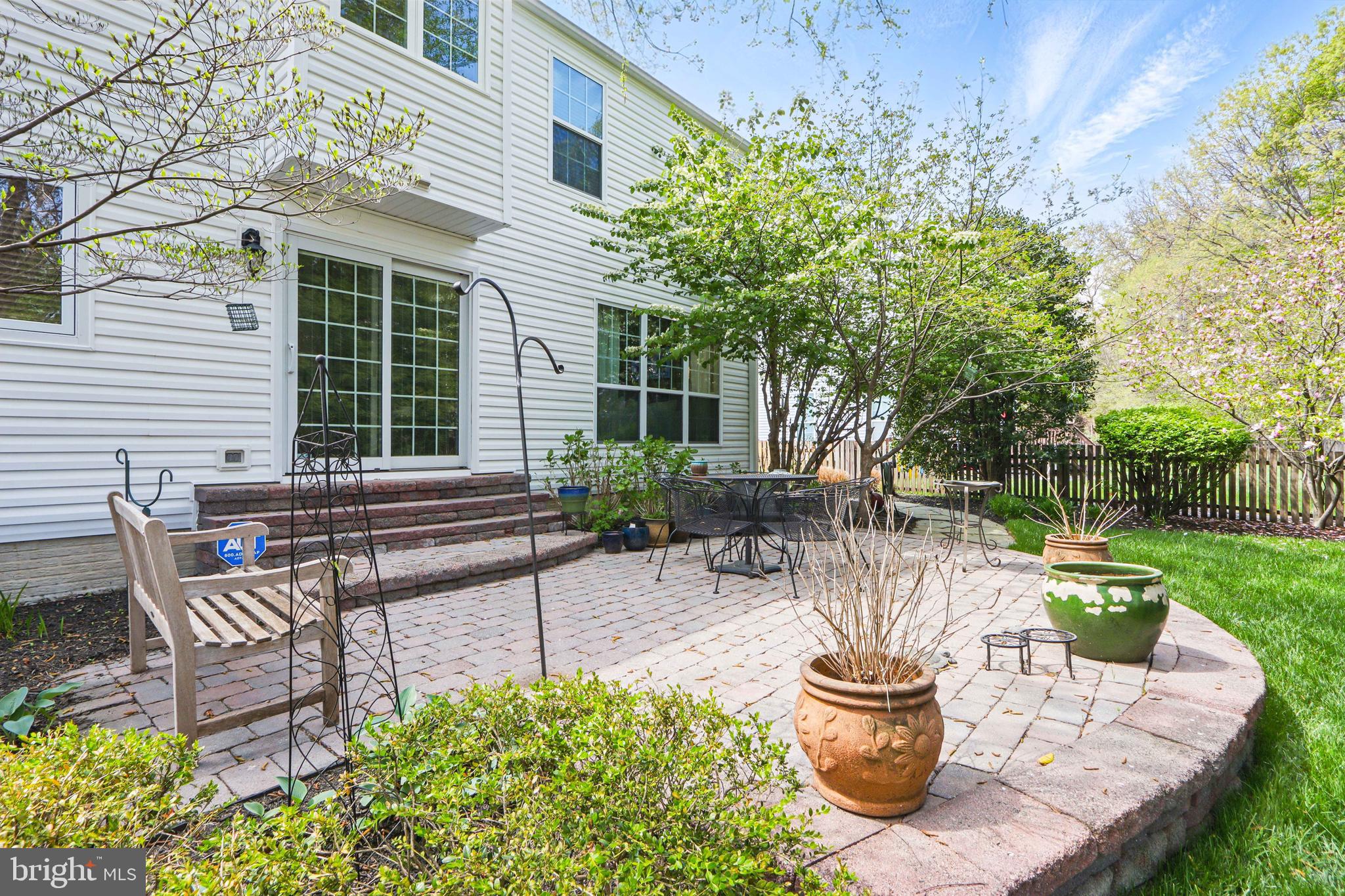 SEVEN OAKS - Residential