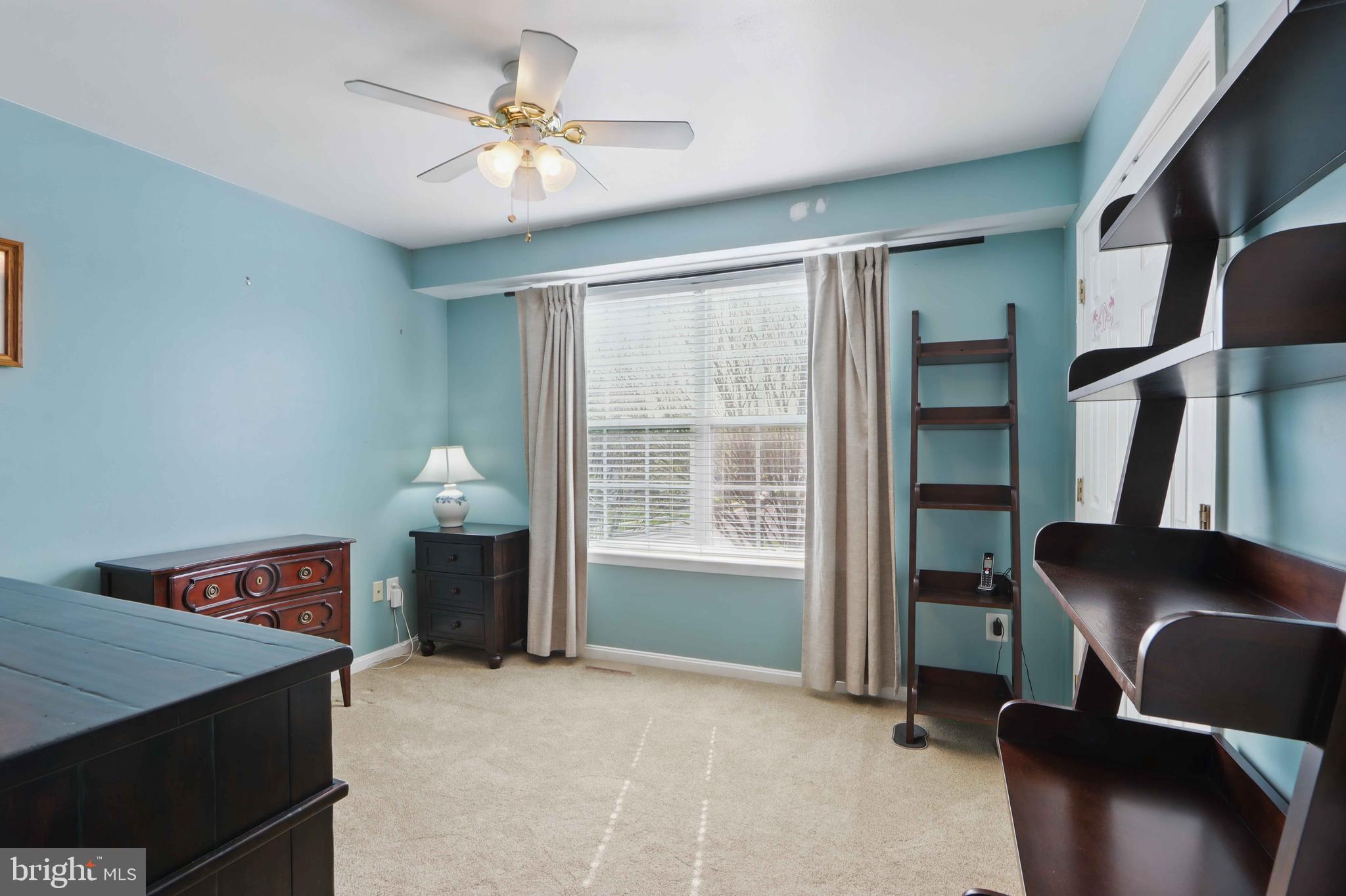 SEVEN OAKS - Residential