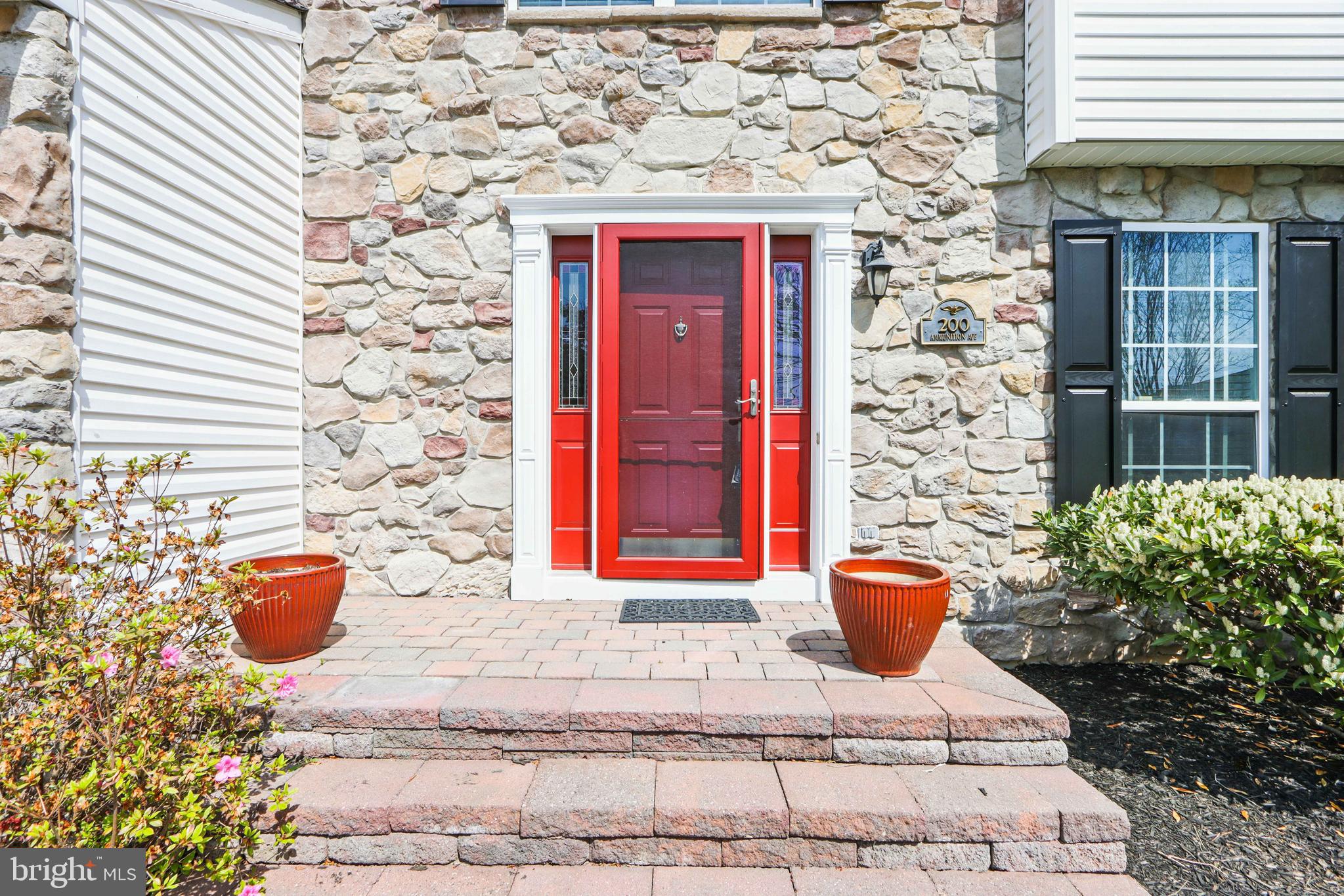 SEVEN OAKS - Residential