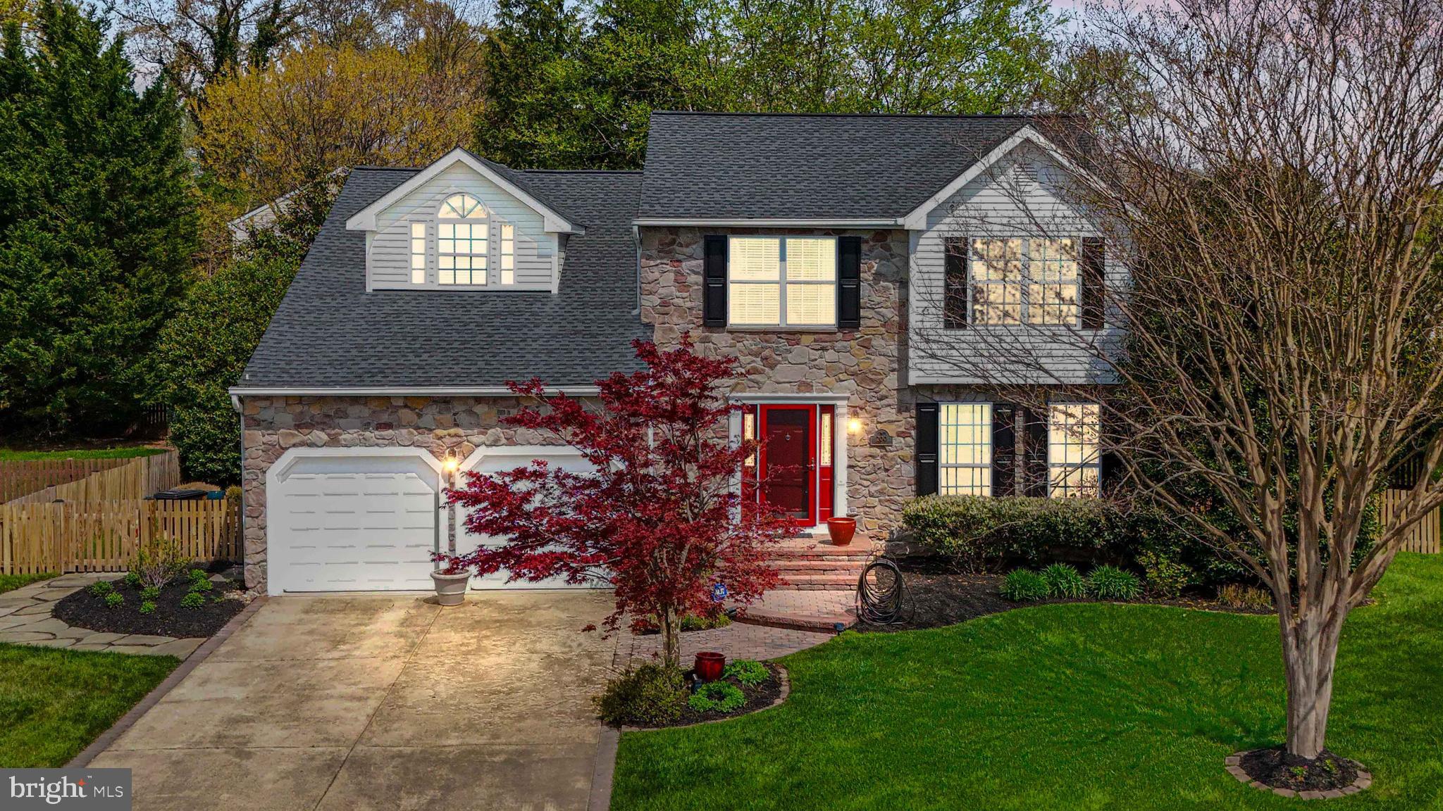 SEVEN OAKS - Residential