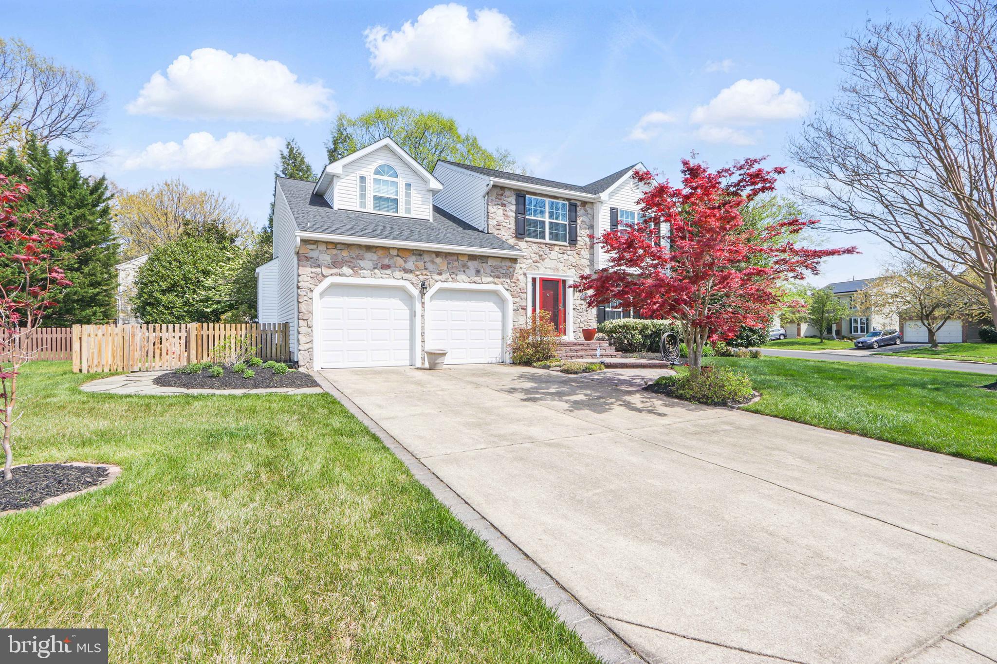 SEVEN OAKS - Residential