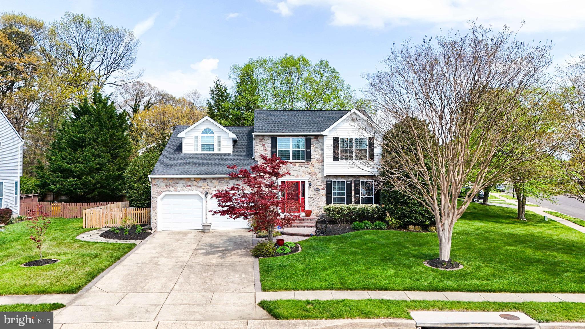 SEVEN OAKS - Residential