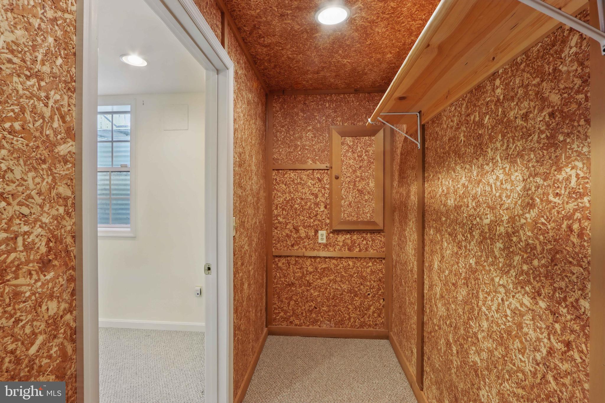 SEVEN OAKS - Residential