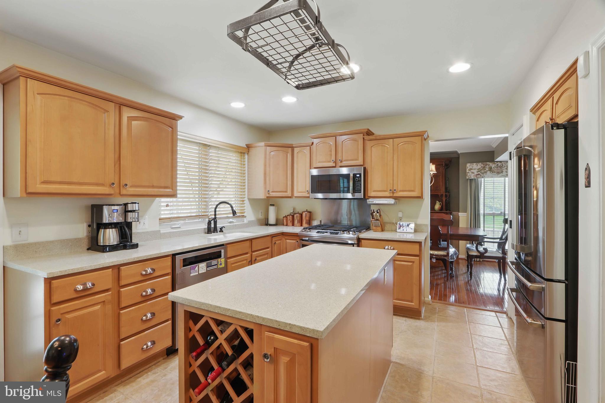 SEVEN OAKS - Residential