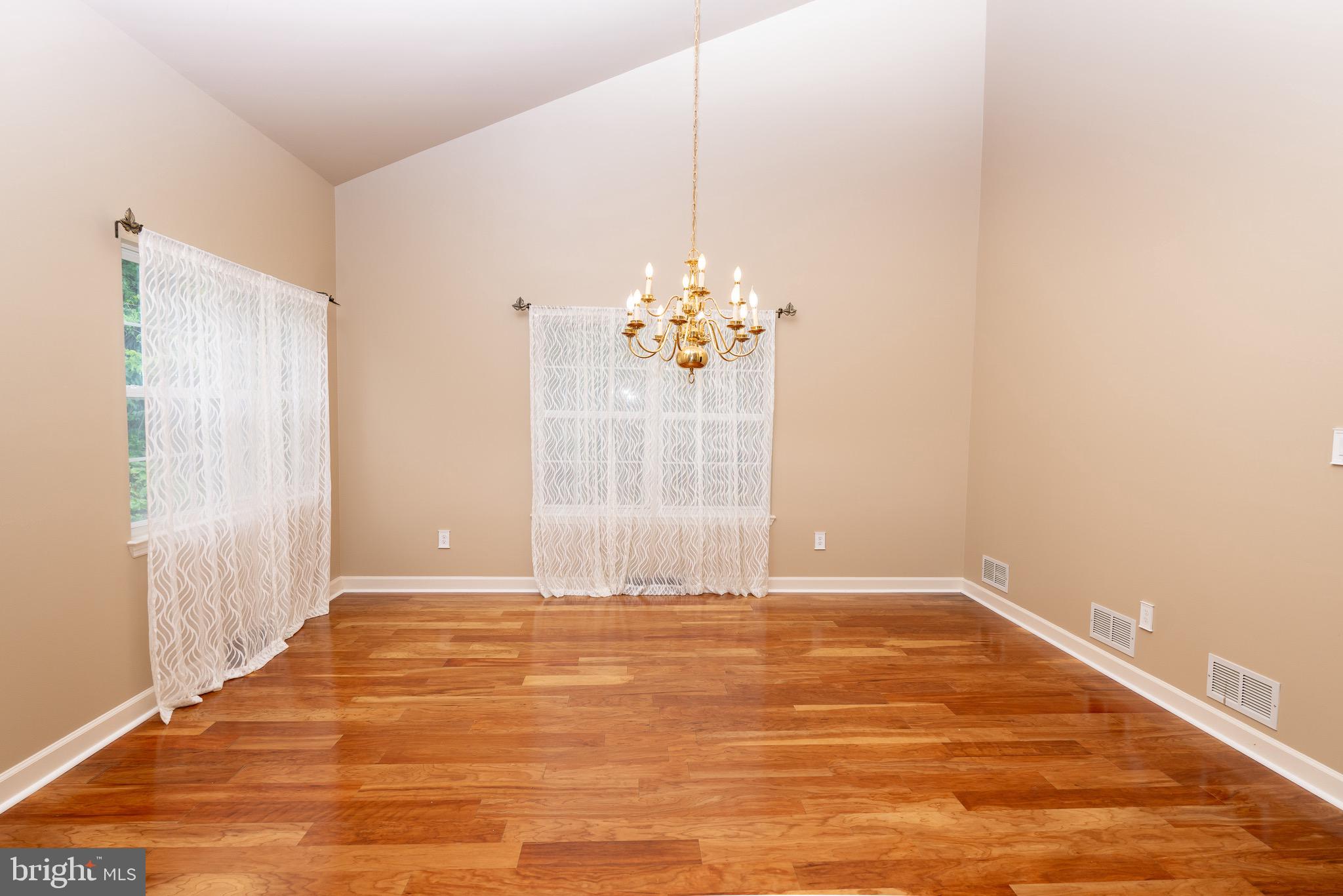 SADDLEBROOK - Residential