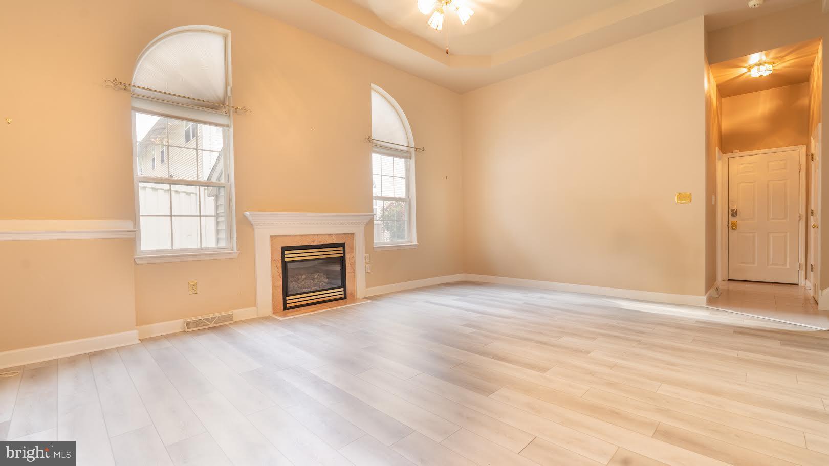 SADDLEBROOK - Residential