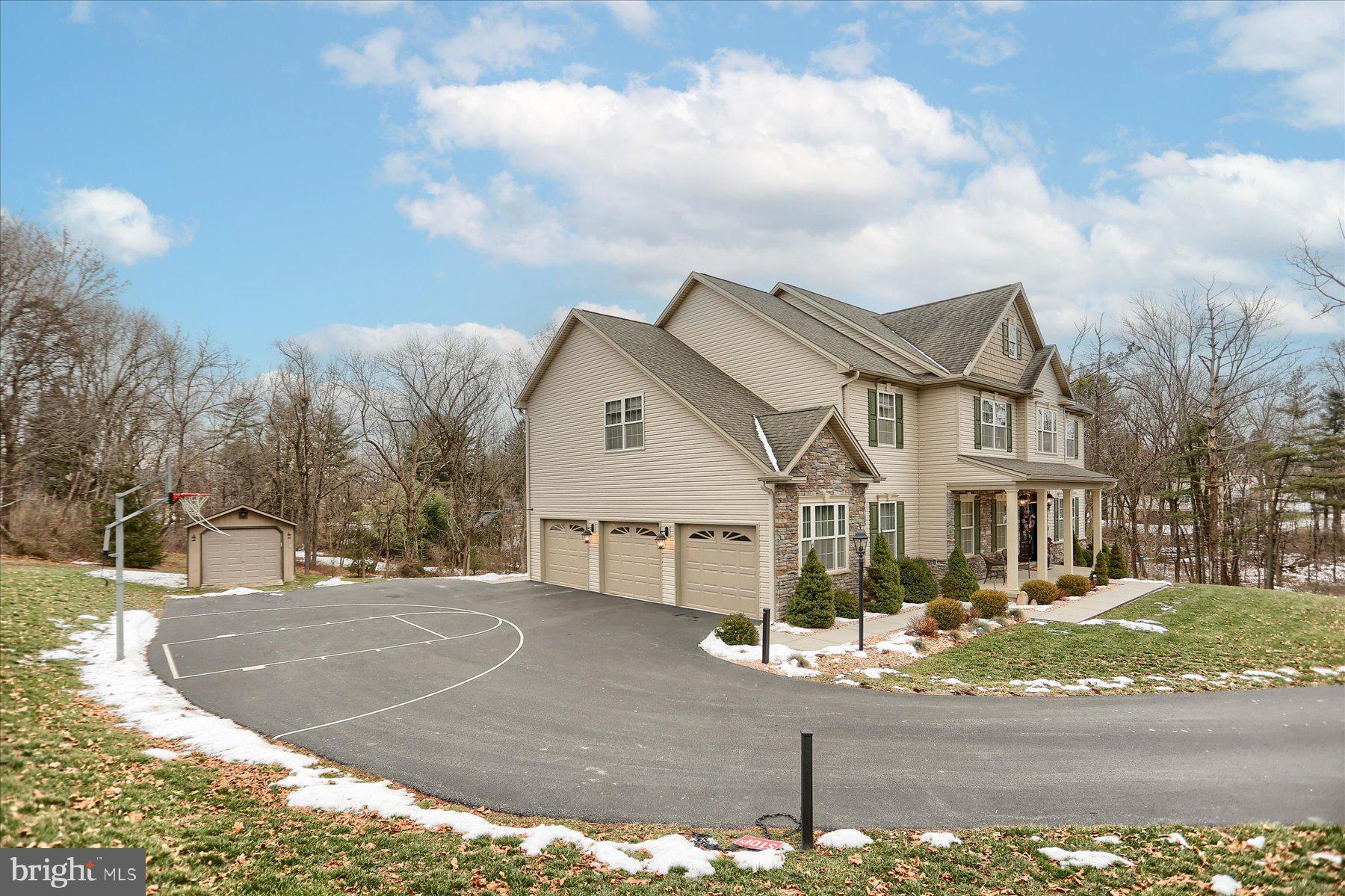 COLONIAL PARK FARMS - Residential