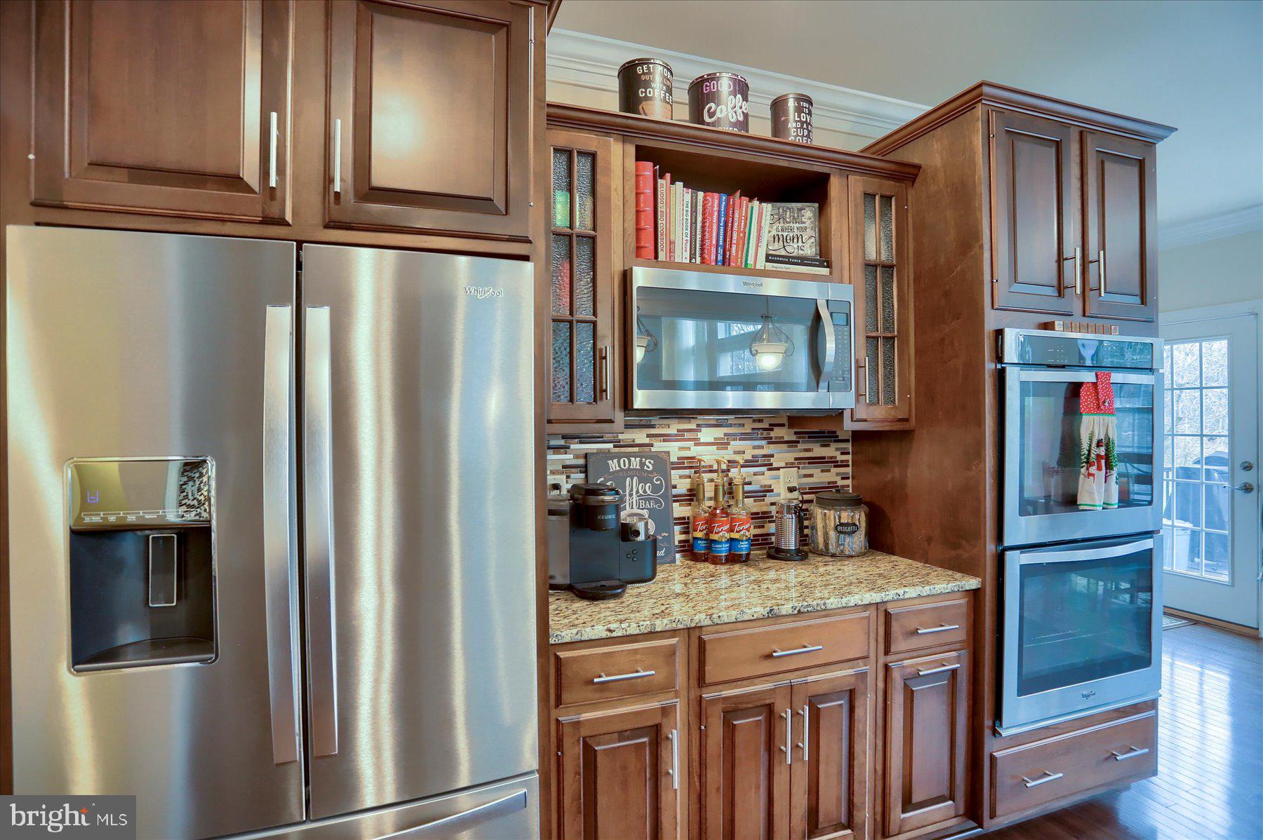 COLONIAL PARK FARMS - Residential