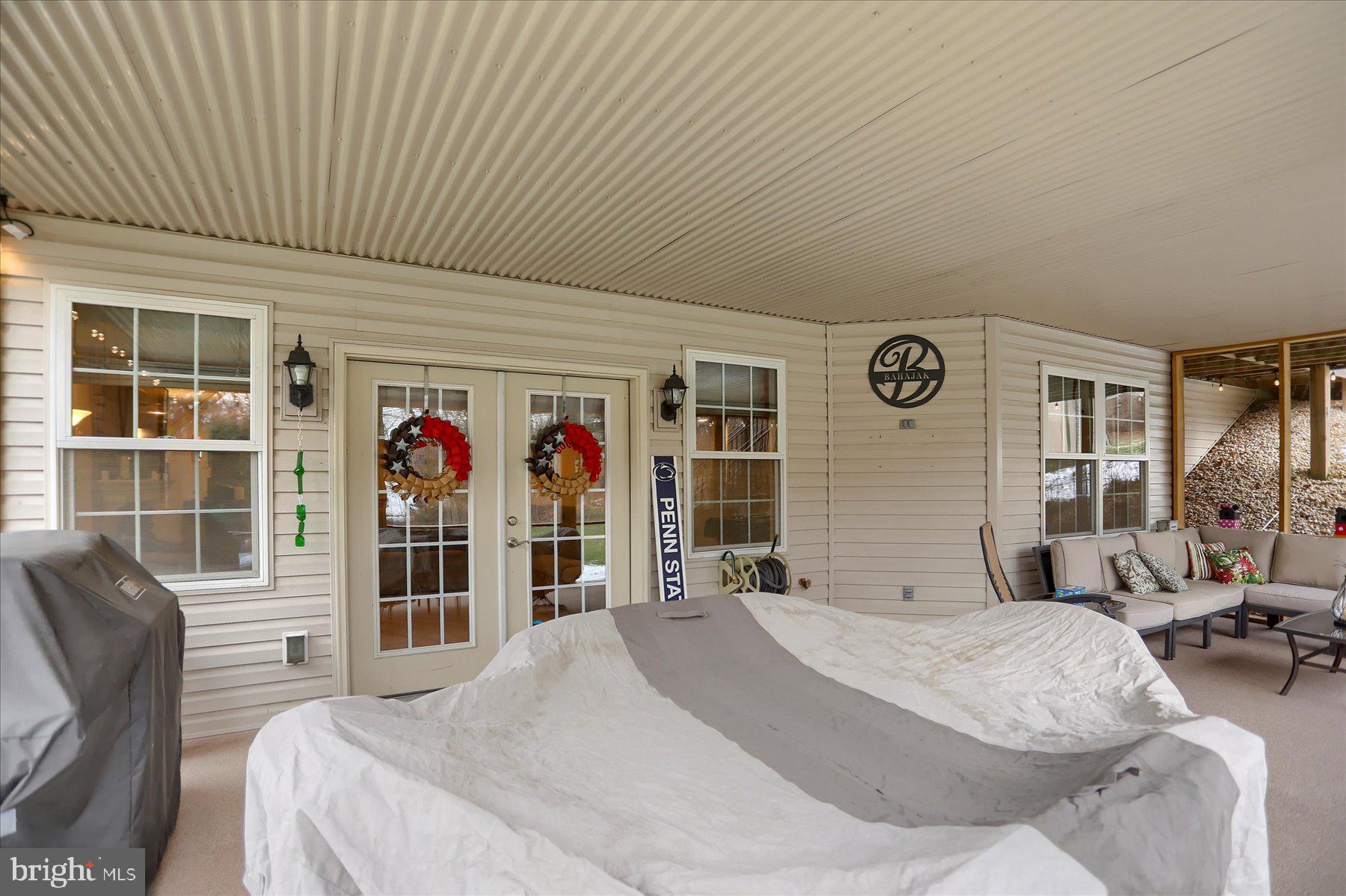 COLONIAL PARK FARMS - Residential