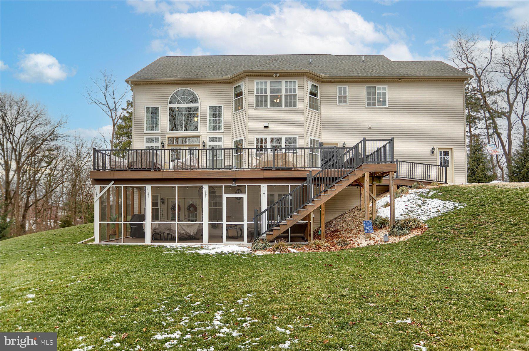 COLONIAL PARK FARMS - Residential