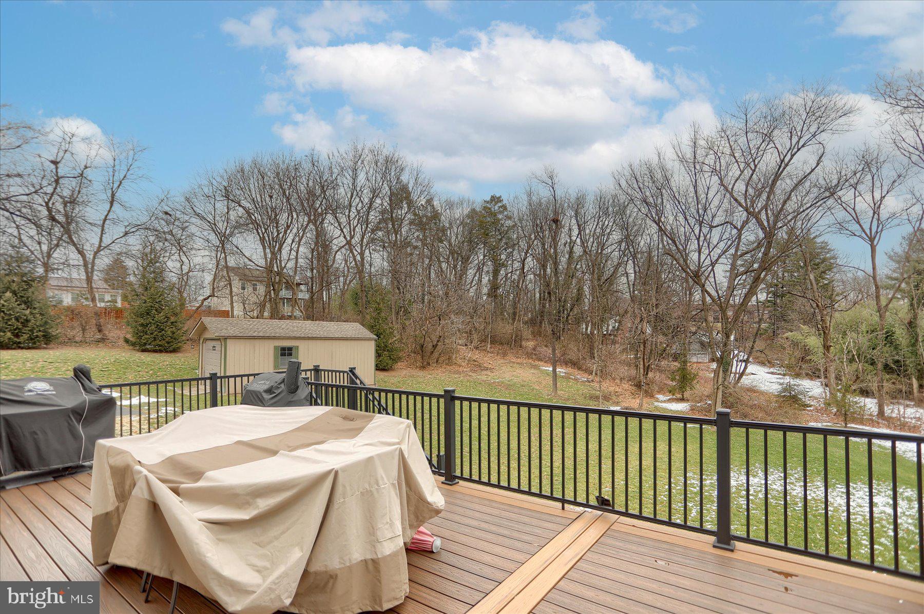 COLONIAL PARK FARMS - Residential