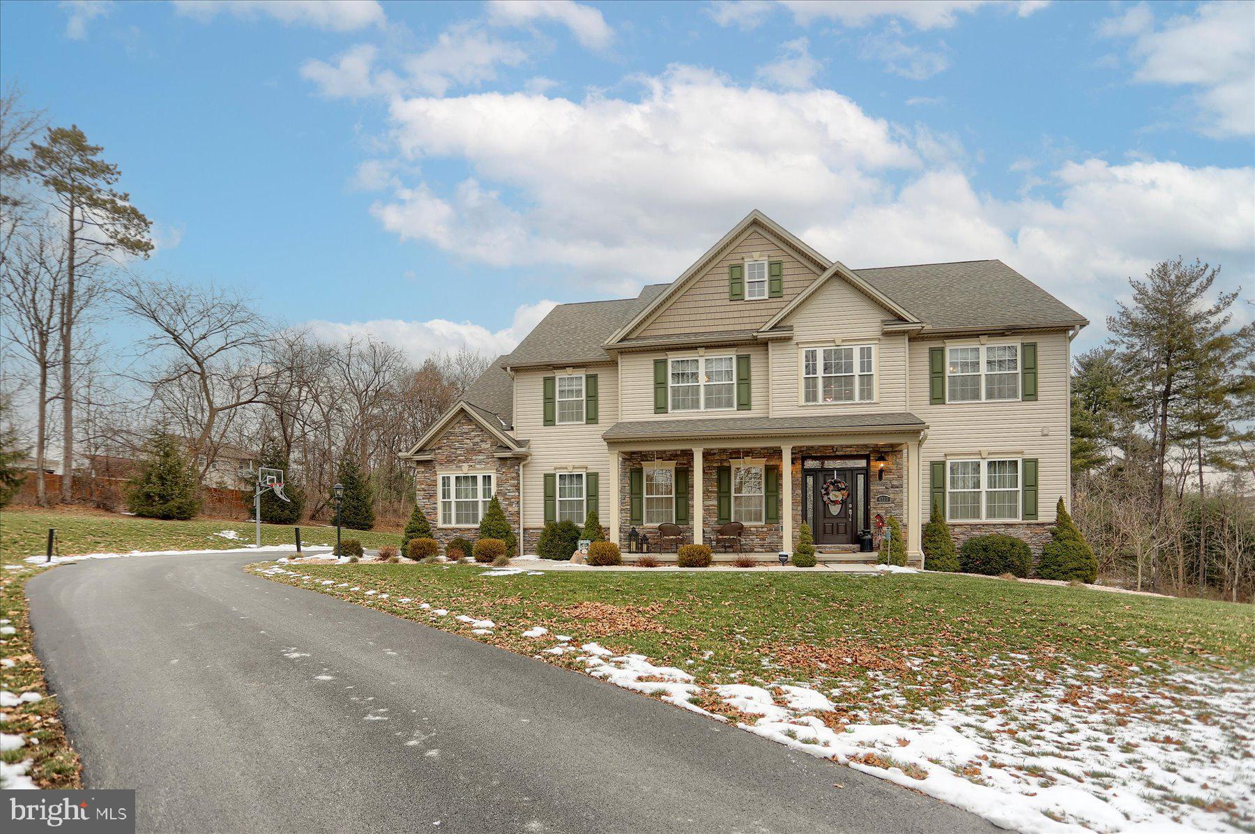 COLONIAL PARK FARMS - Residential