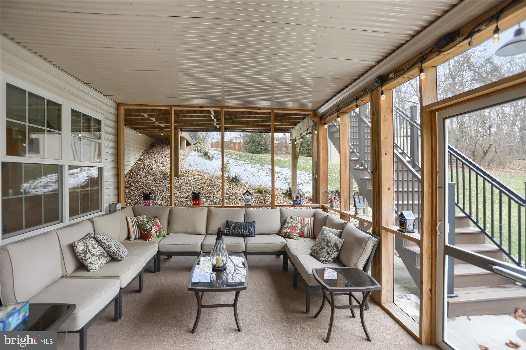 COLONIAL PARK FARMS - Residential