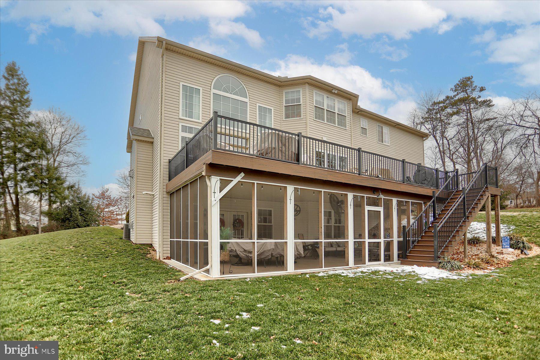 COLONIAL PARK FARMS - Residential