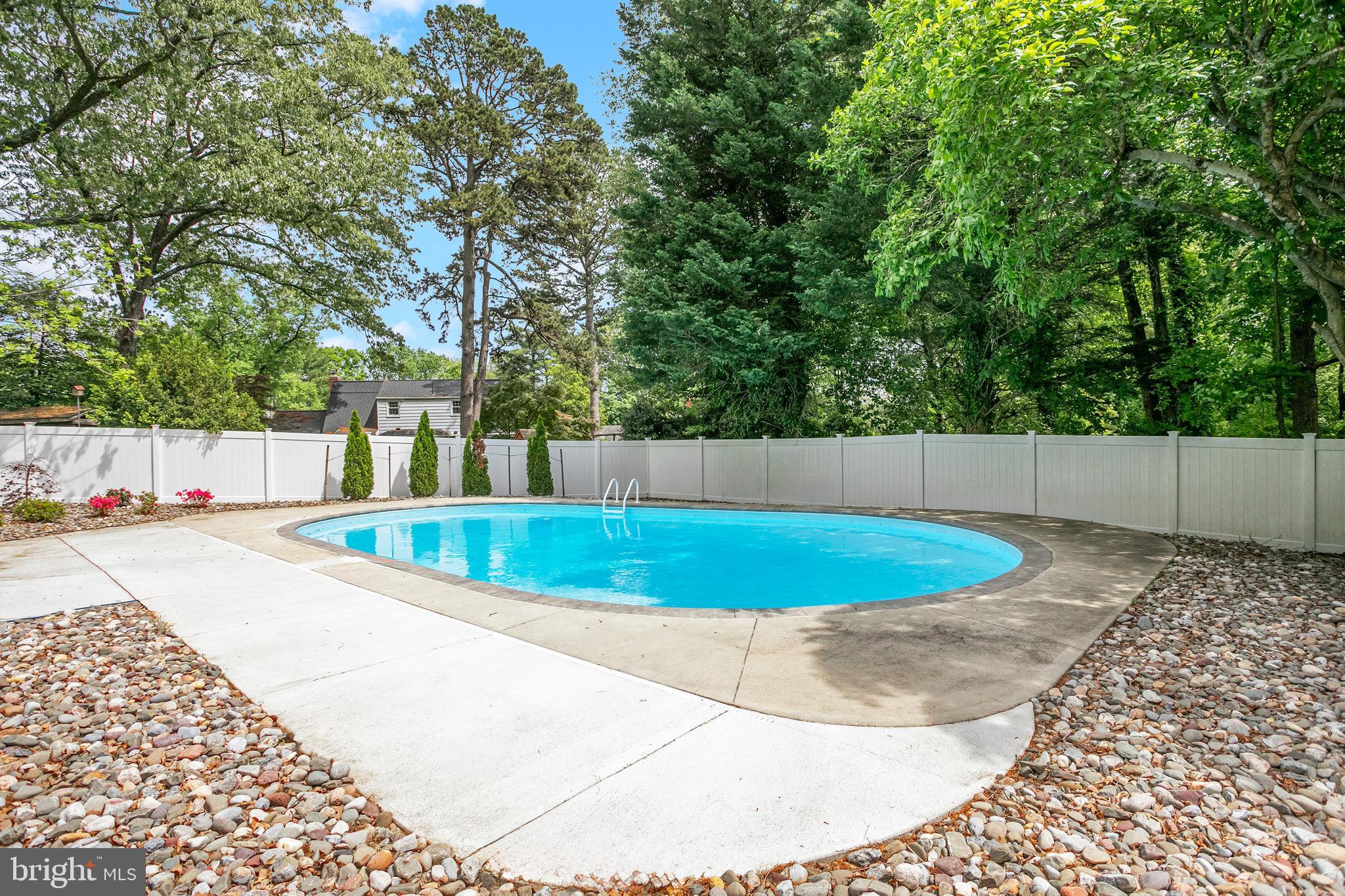 HILLANDALE - Residential